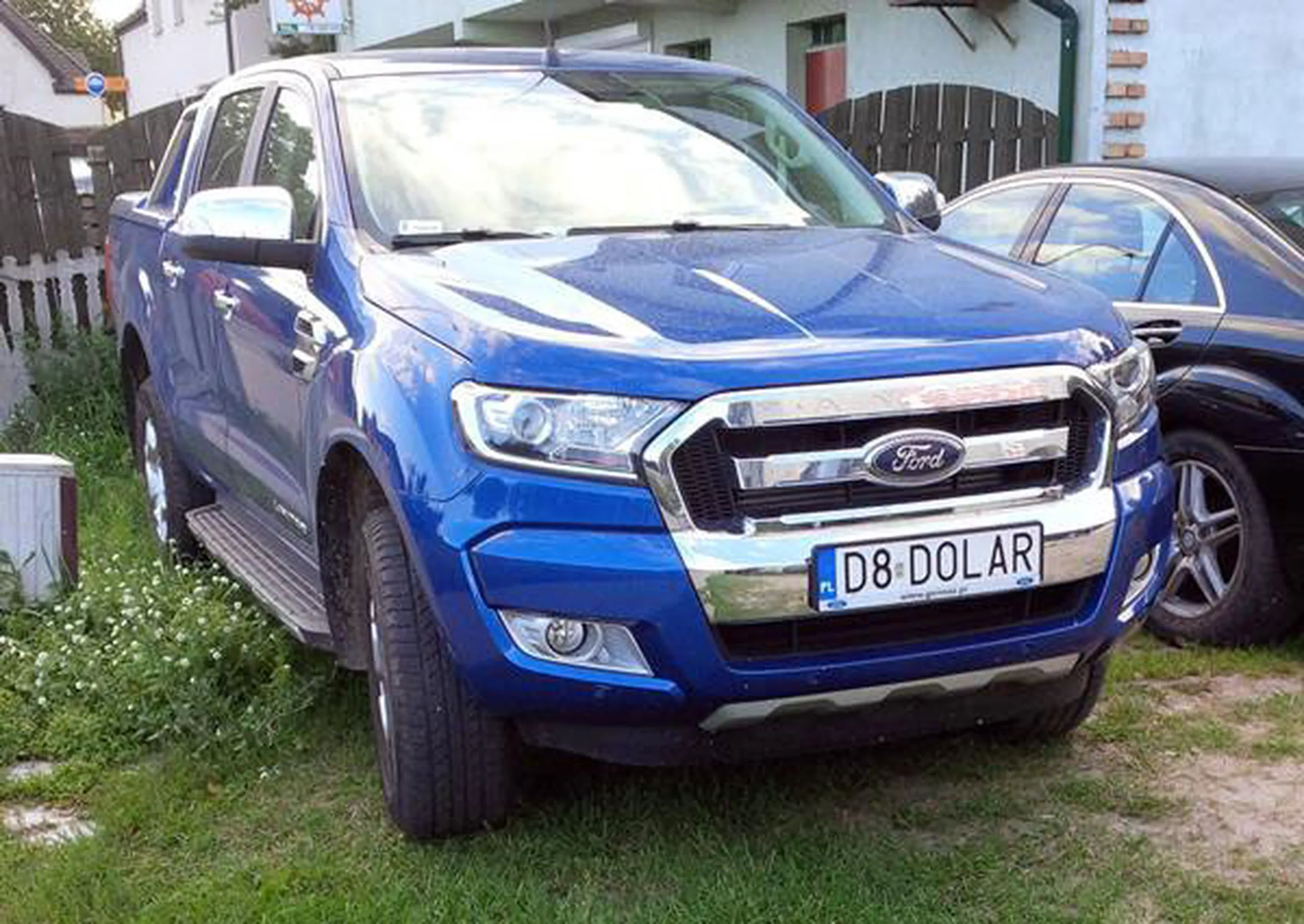 Fajny numer, blacha D8 DOLAR