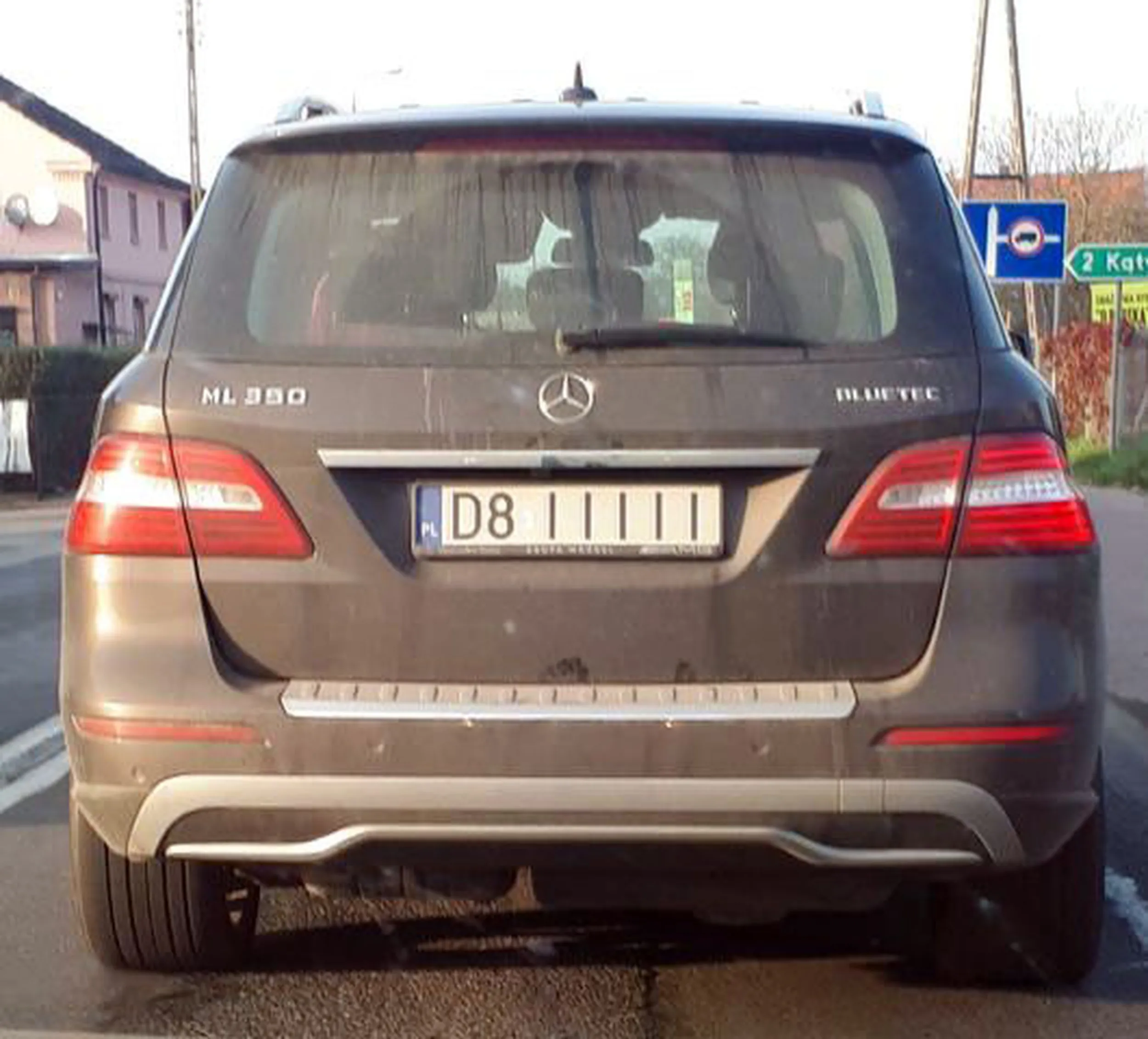 Fajny numer, blacha D8 IIIII