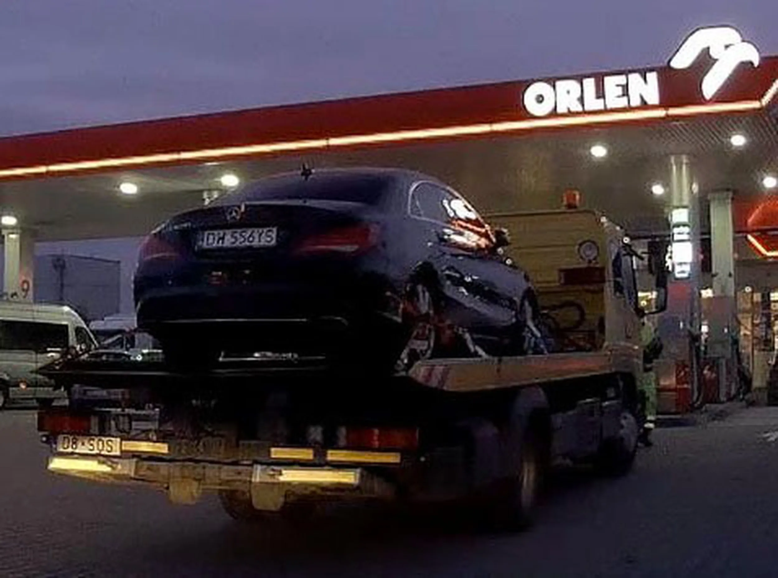 Fajny numer, blacha D8 SOS