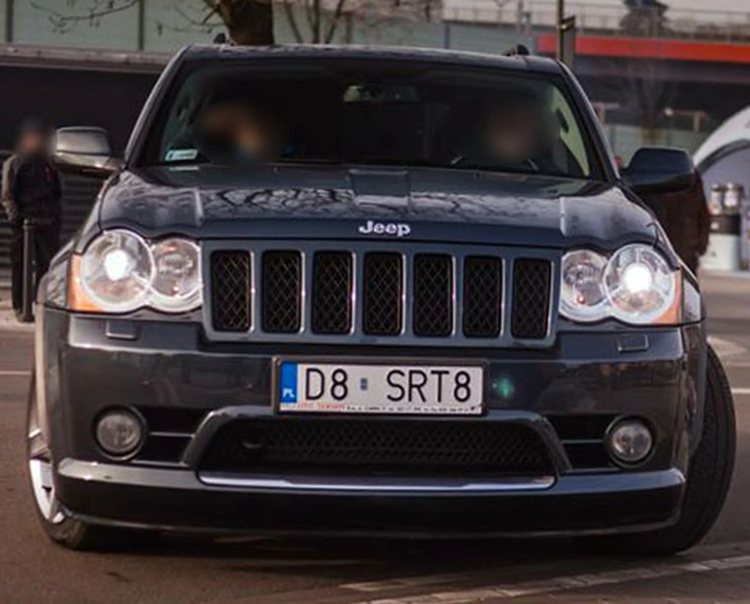 Fajny numer, blacha D8 SRT8
