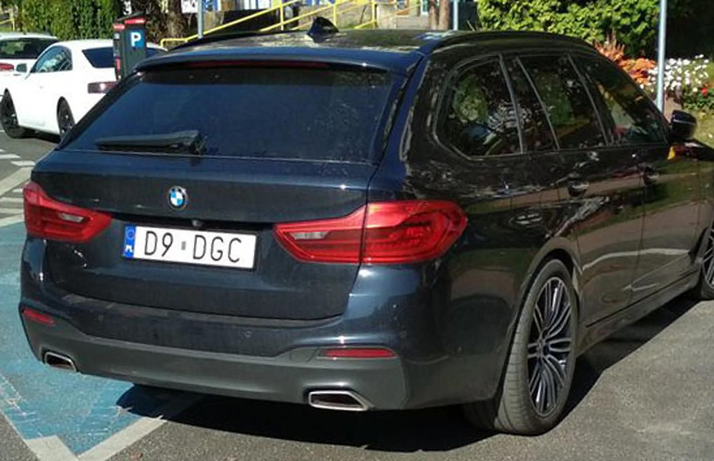 Fajny numer, blacha D9 DGC