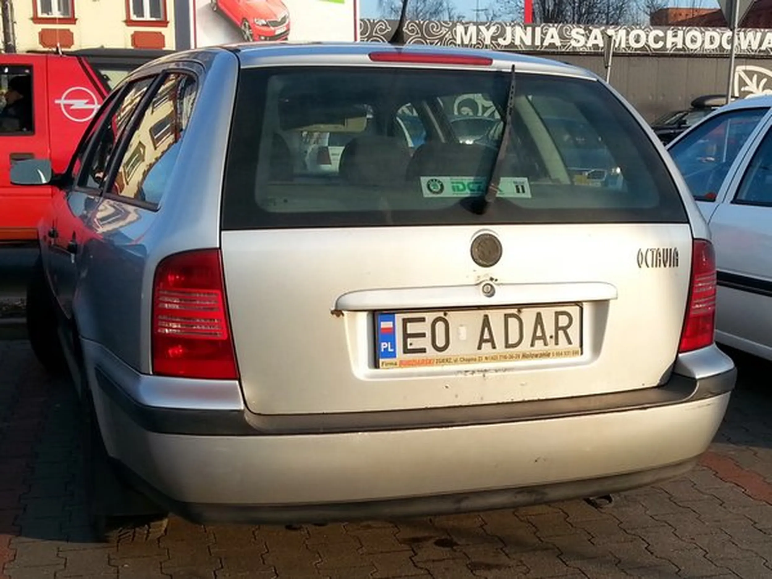 Fajny numer, blacha E0 ADAR