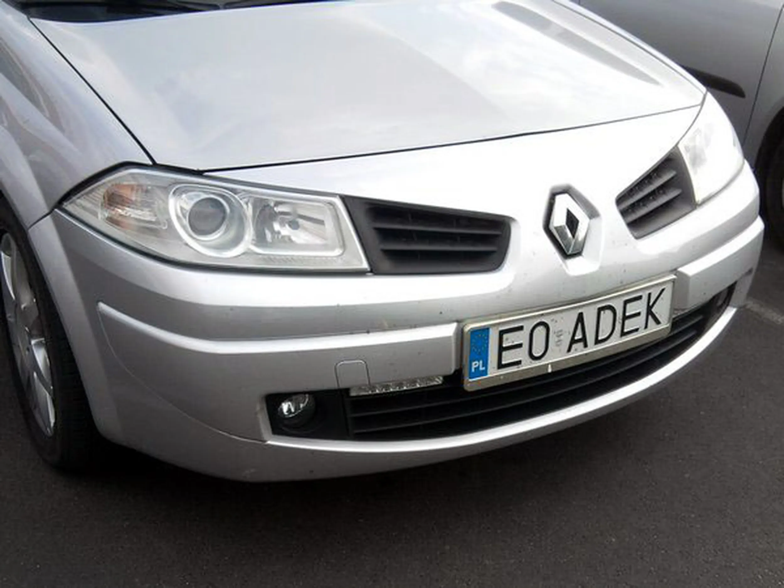 Fajny numer, blacha E0 ADEK