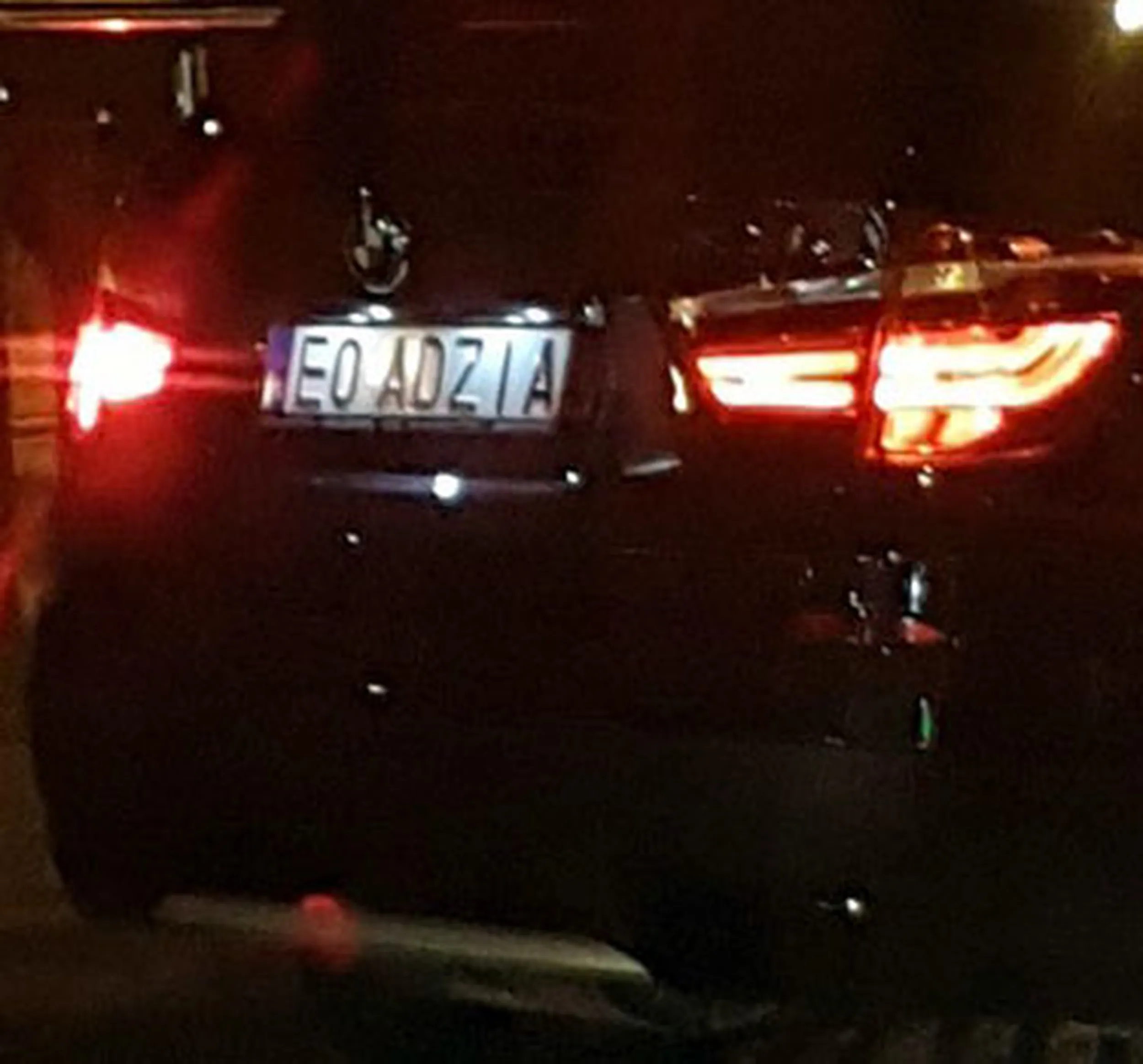 Fajny numer, blacha E0 ADZIA