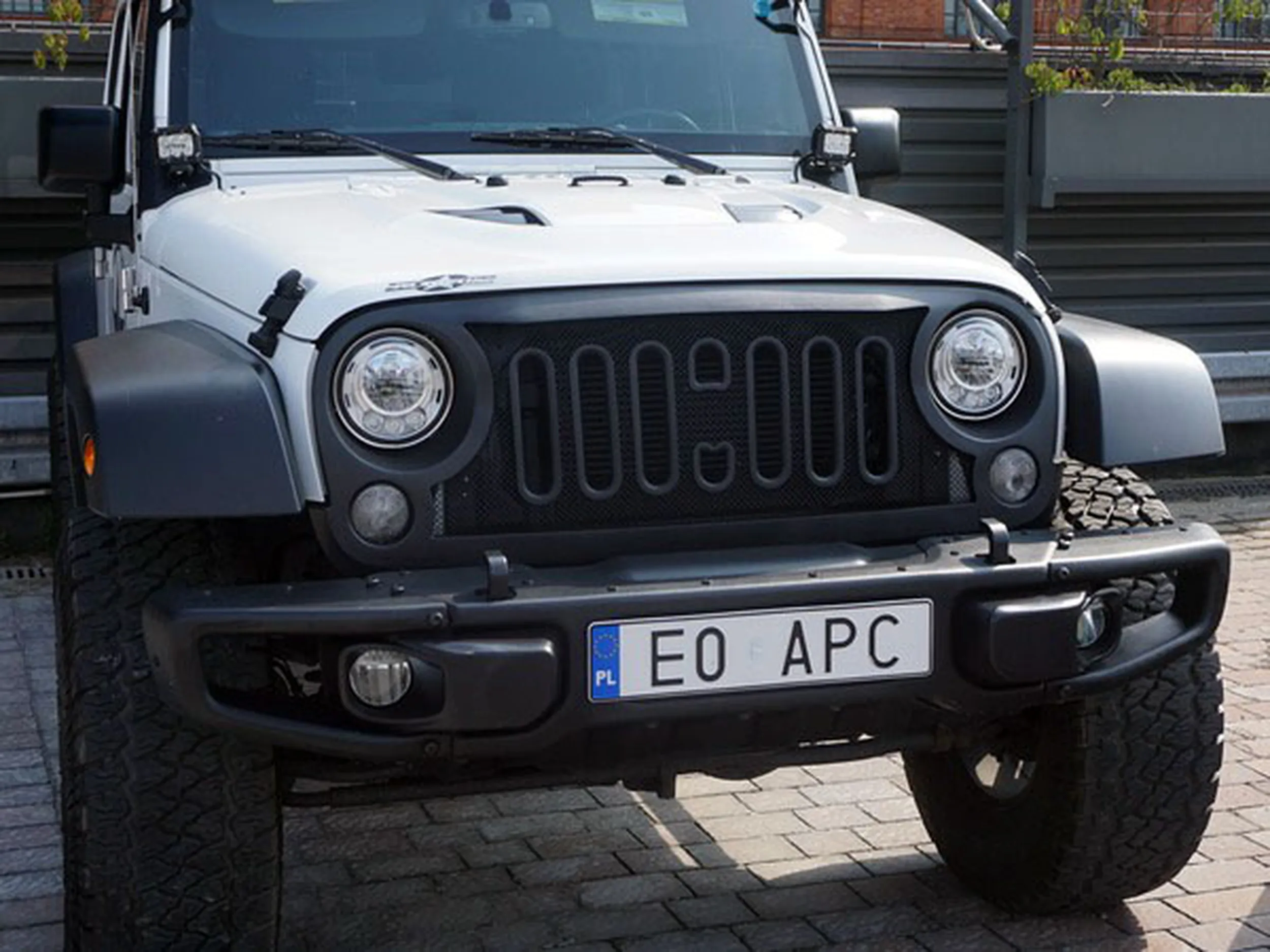 Fajny numer, blacha E0 APC