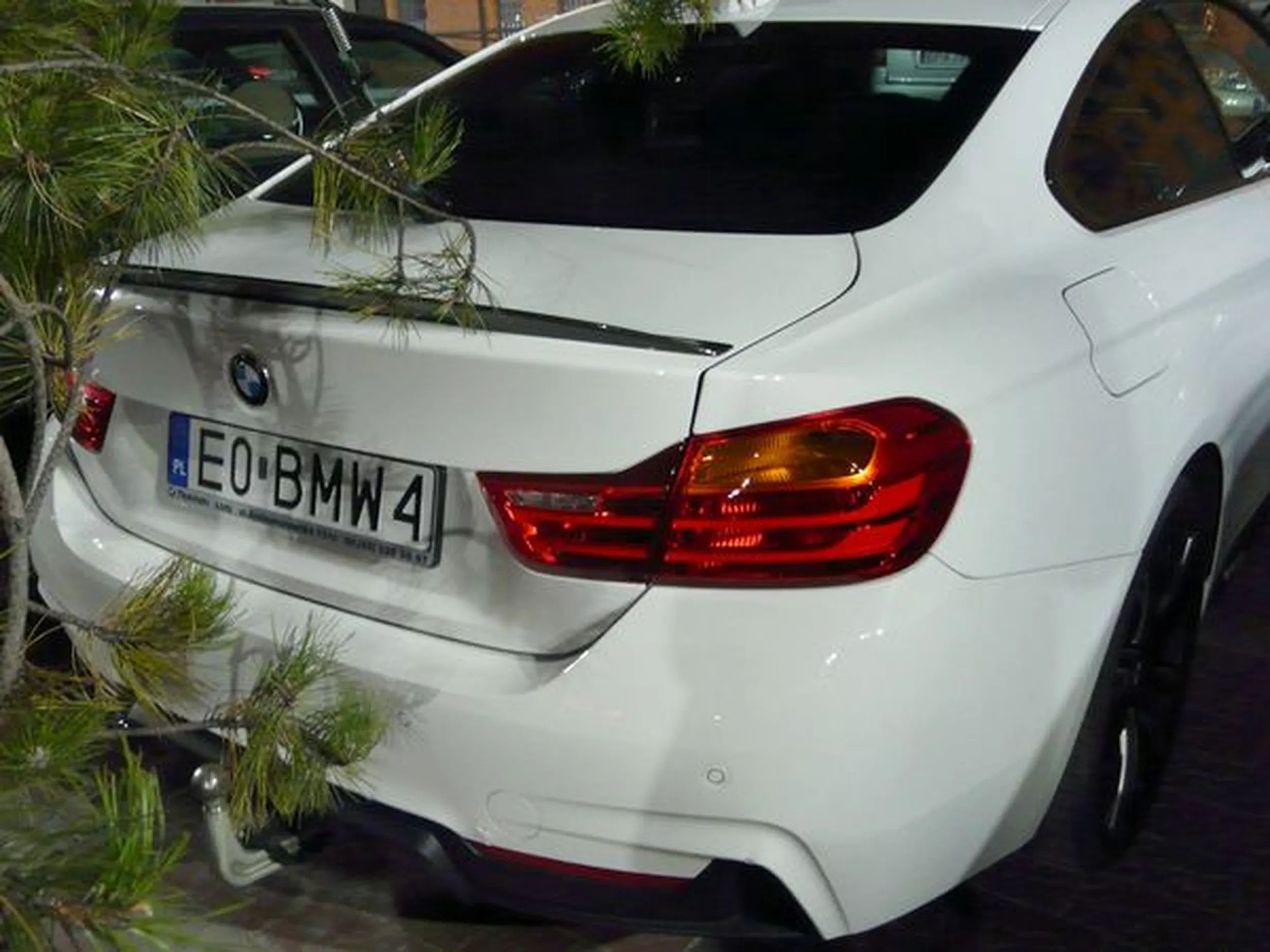 Fajny numer, blacha E0 BMW4