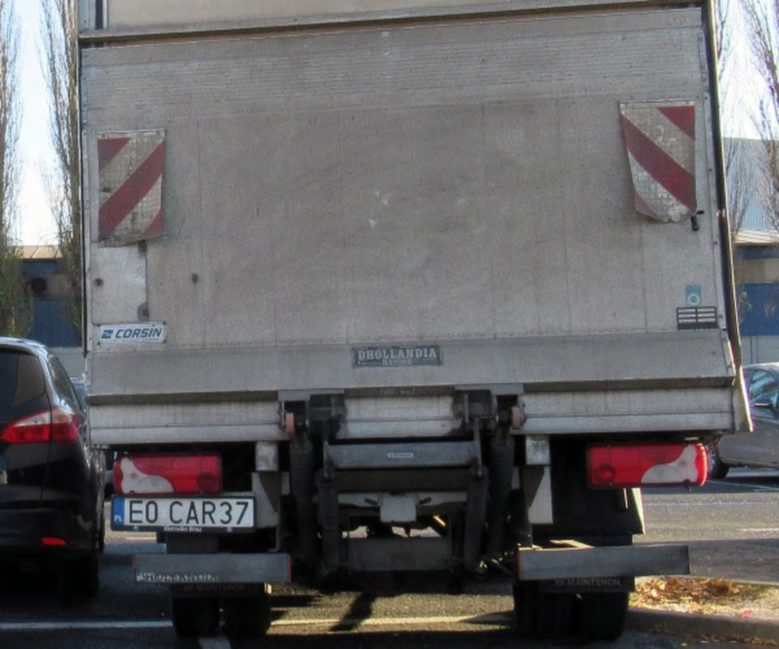 Fajny numer, blacha E0 CAR37