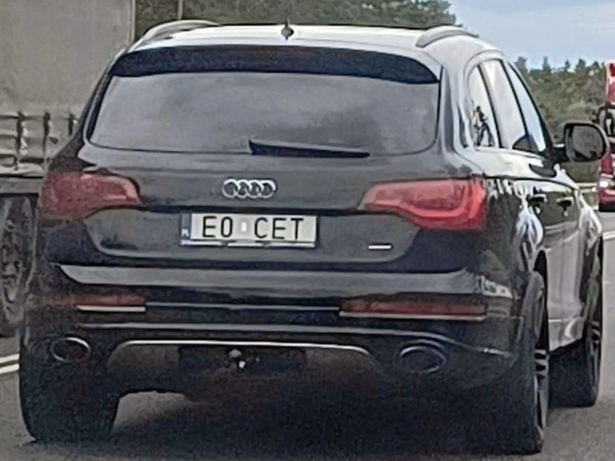 Fajny numer, blacha E0 CET