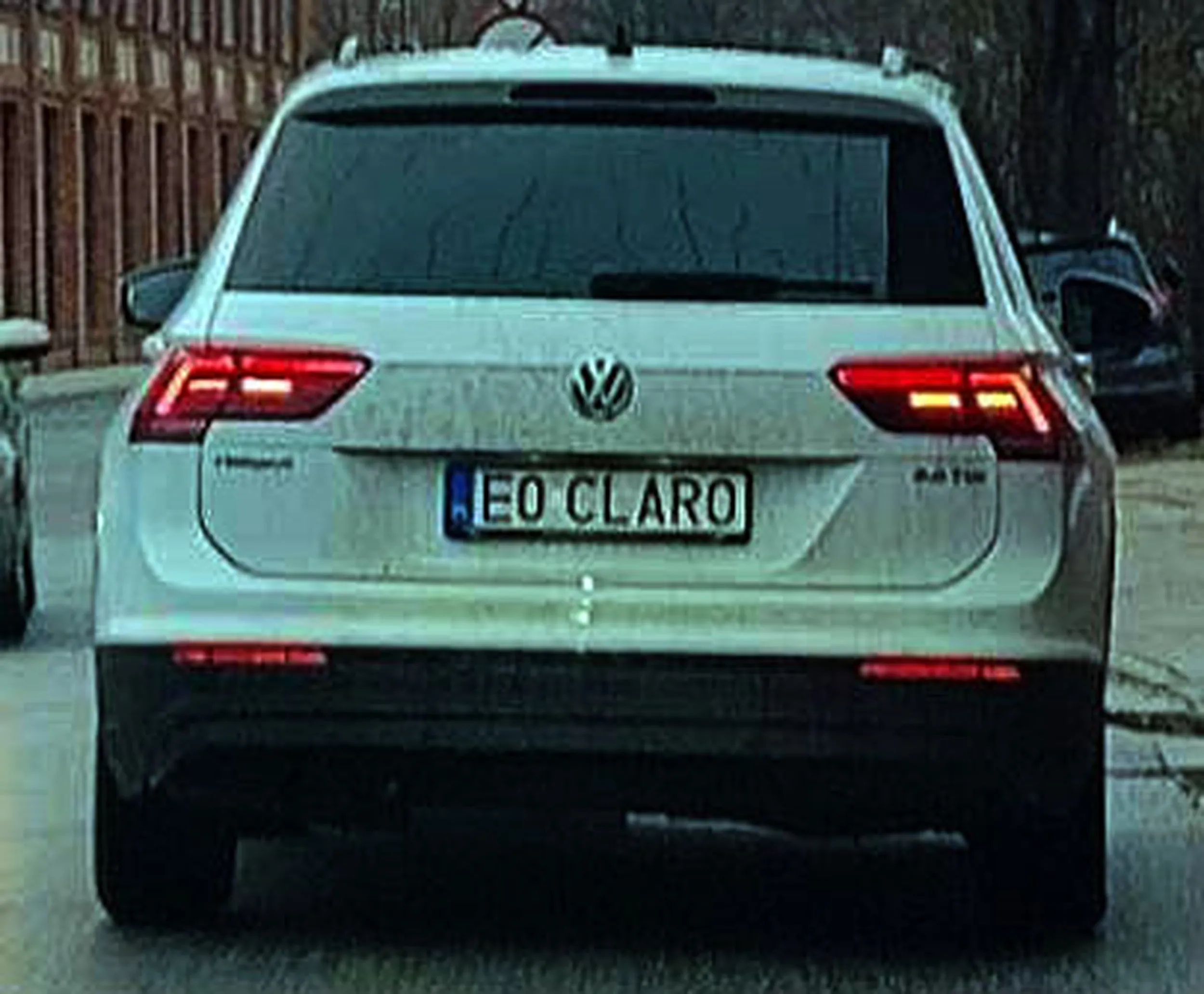 Fajny numer, blacha E0 CLARO