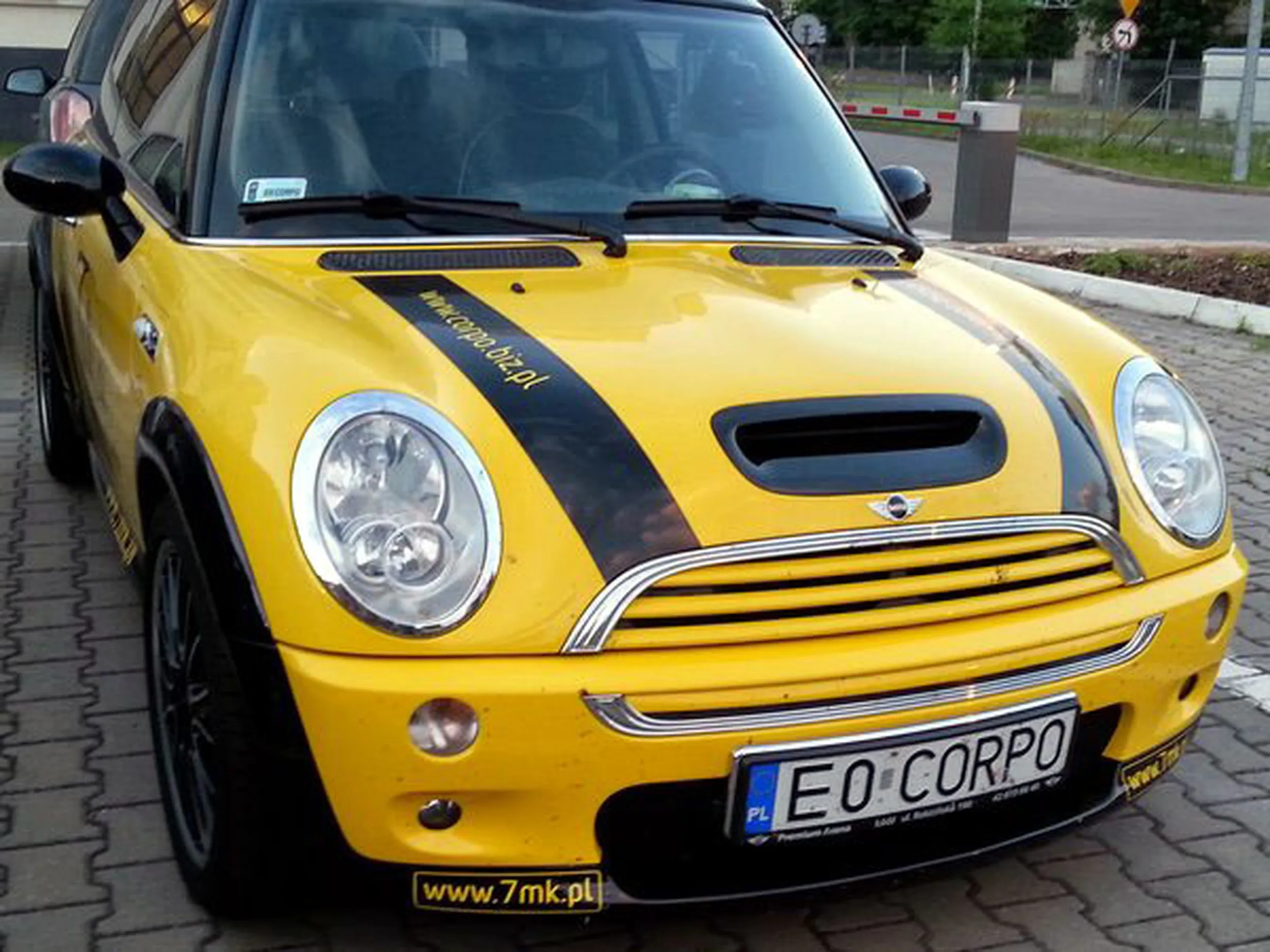 Fajny numer, blacha E0 CORPO