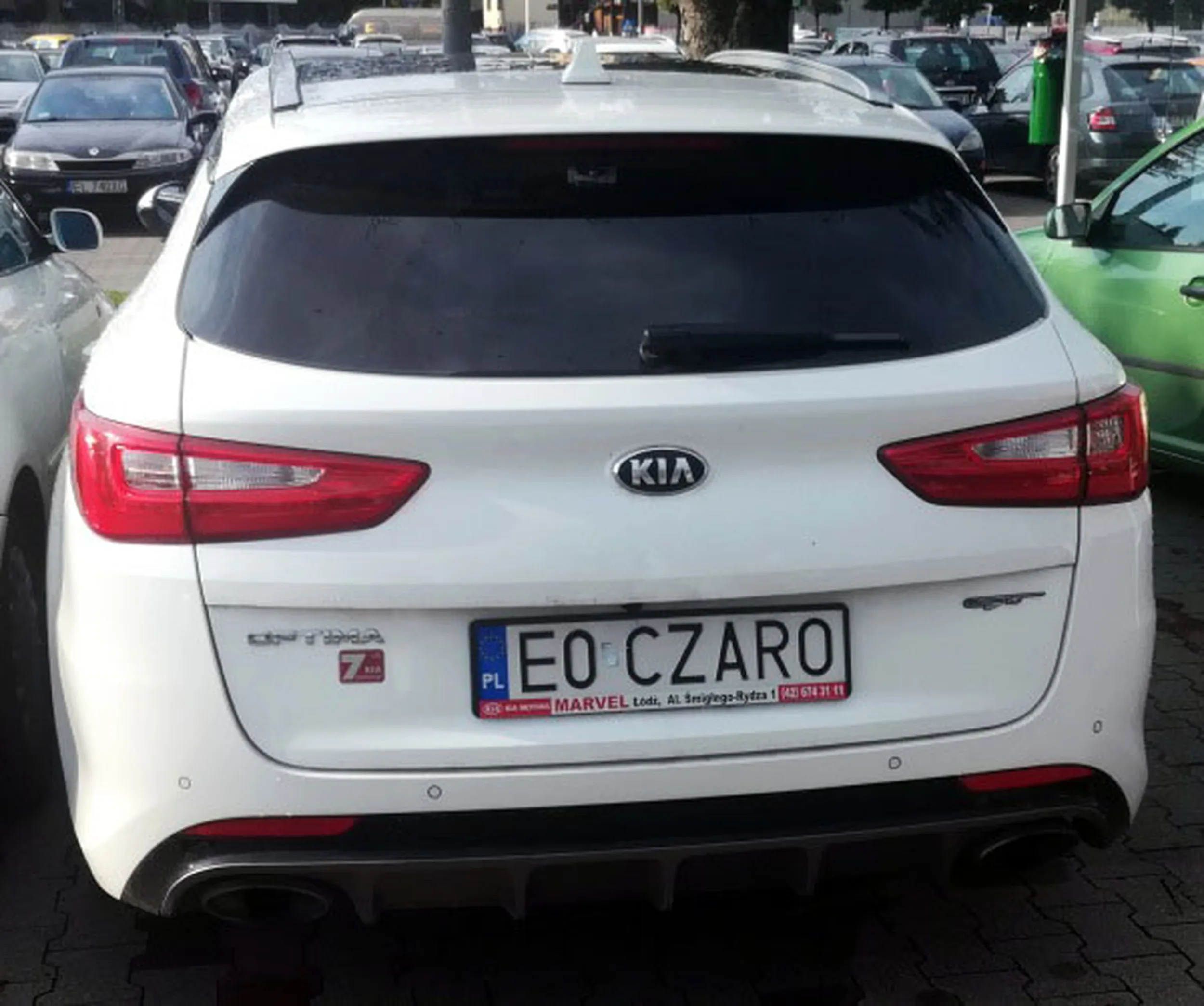 Fajny numer, blacha E0 CZARO