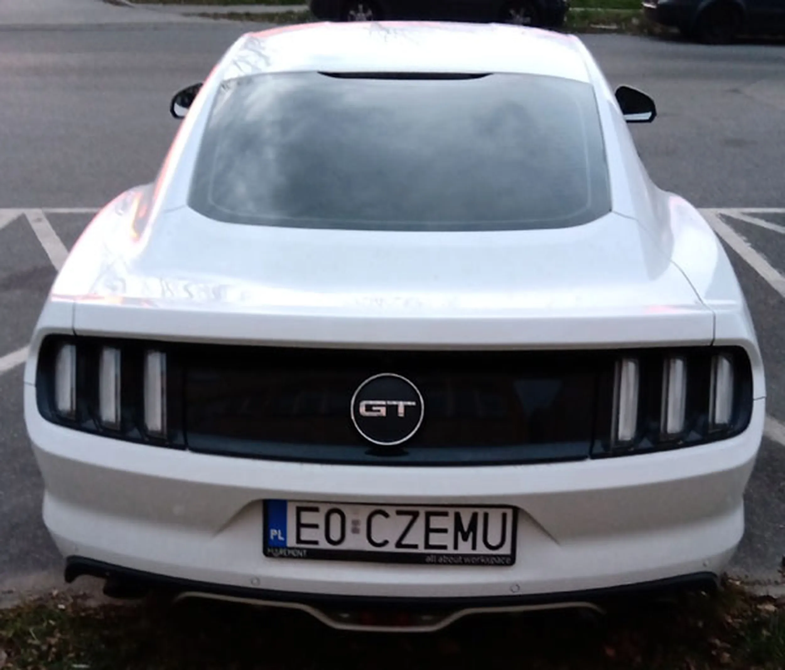 Fajny numer, blacha E0 CZEMU