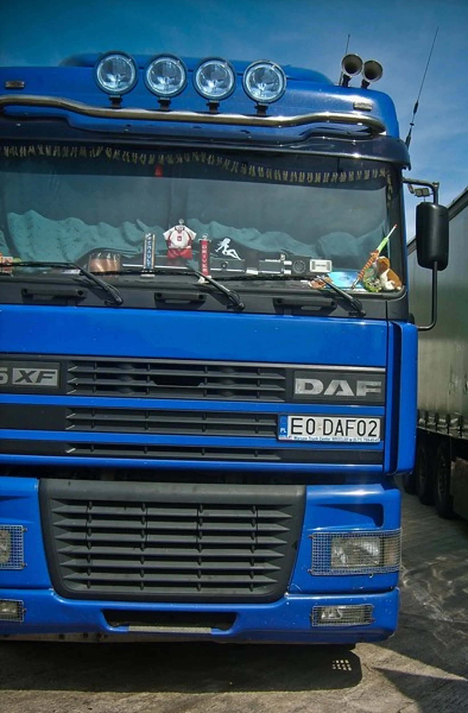 Fajny numer, blacha E0 DAF02