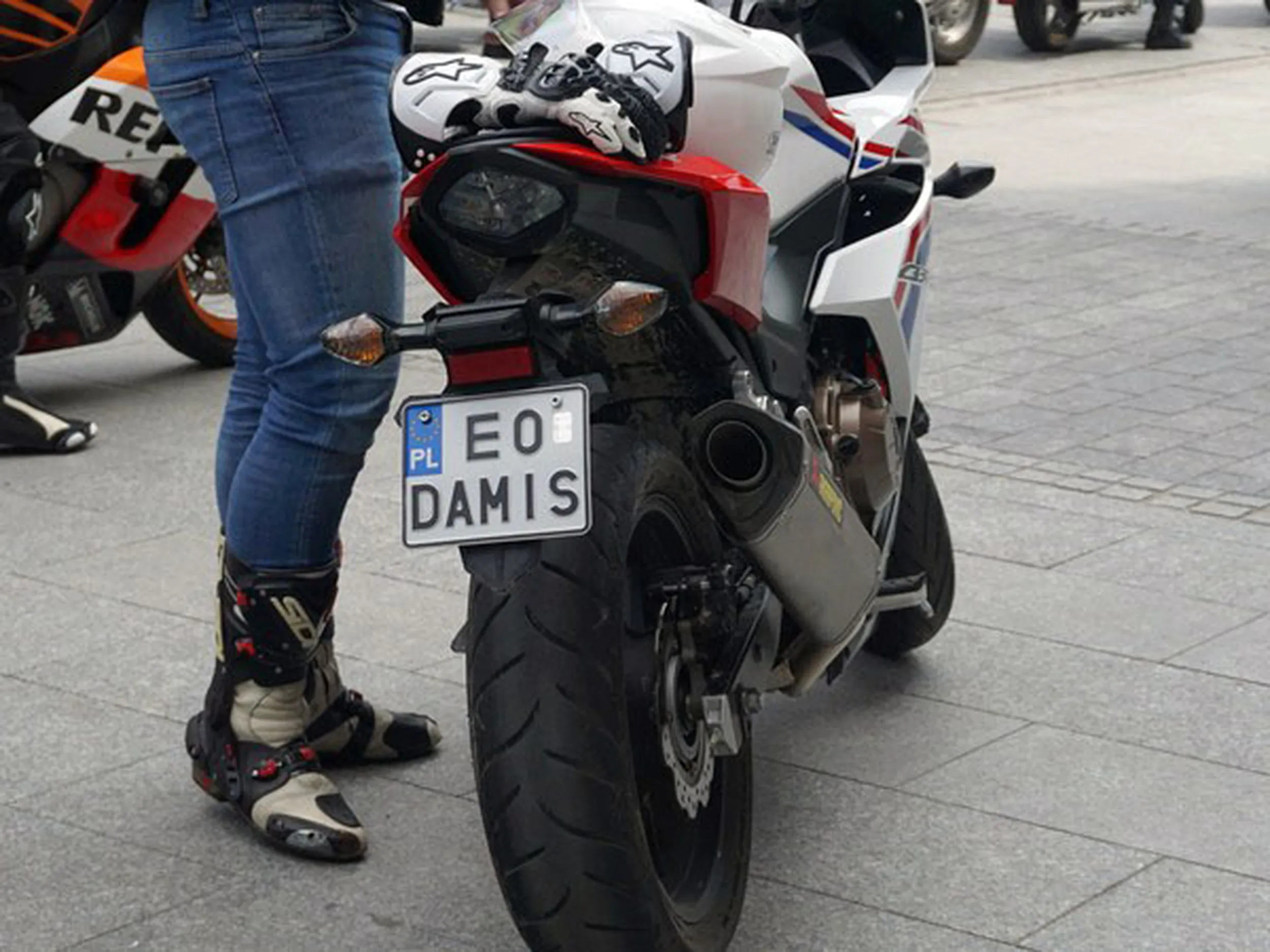 Fajny numer, blacha E0 DAMIS