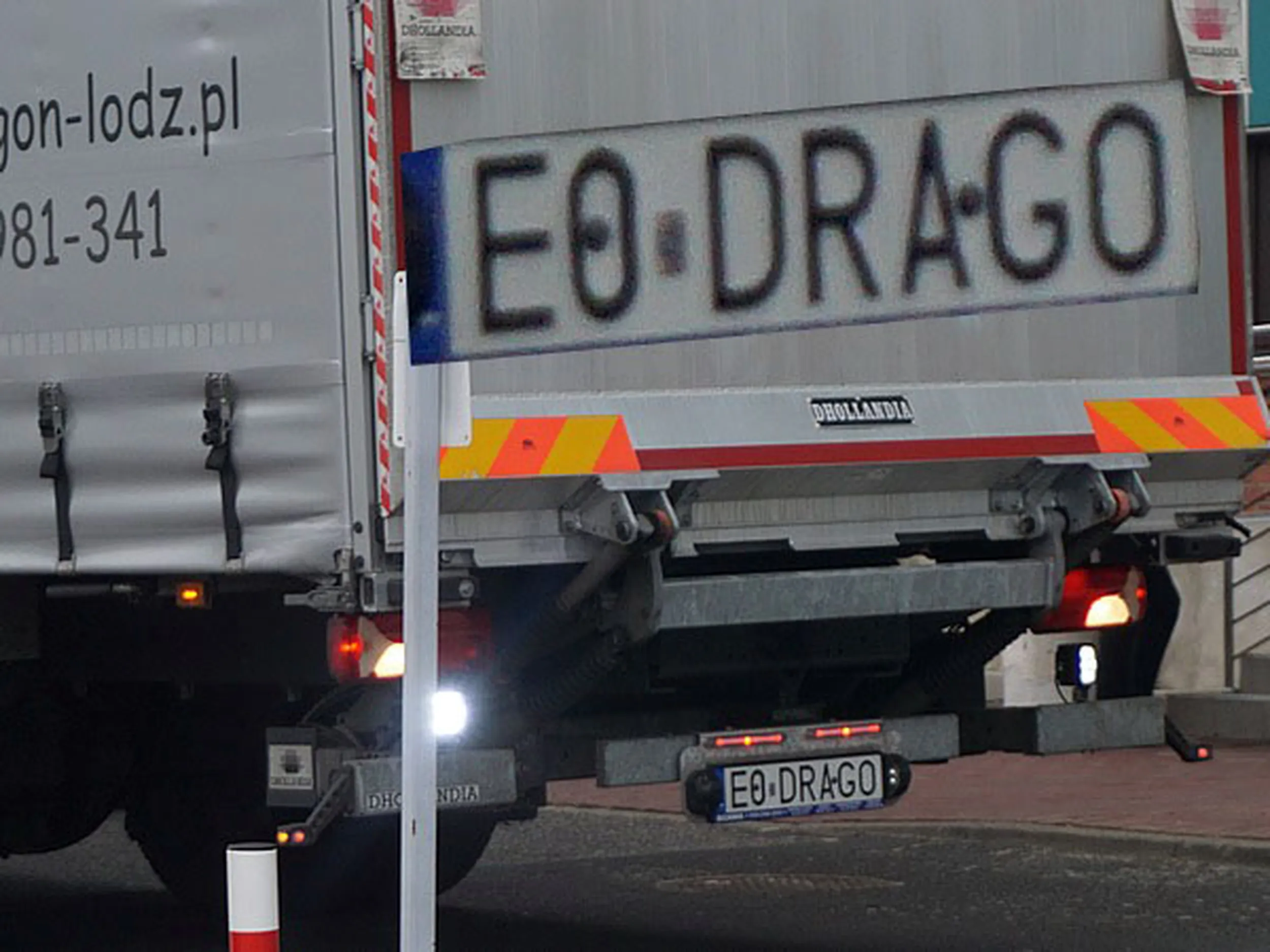 Fajny numer, blacha E0 DRAGO