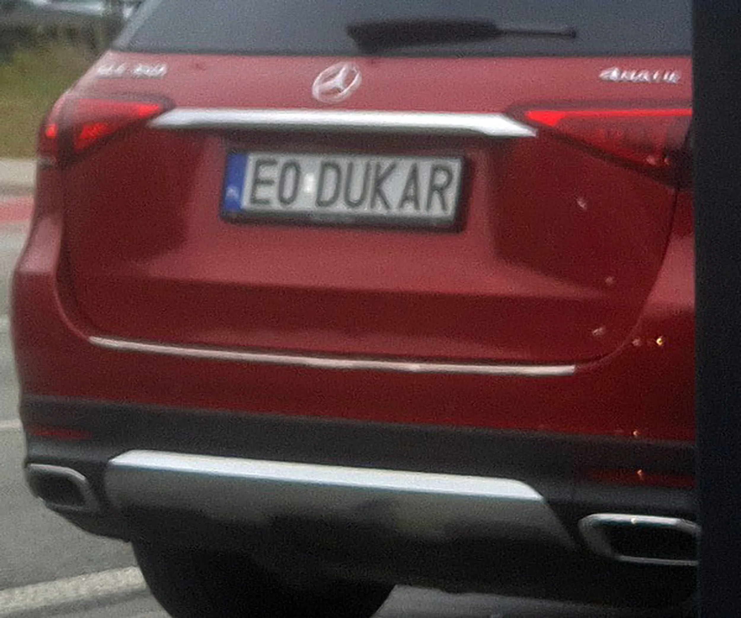 Fajny numer, blacha E0 DUKAR