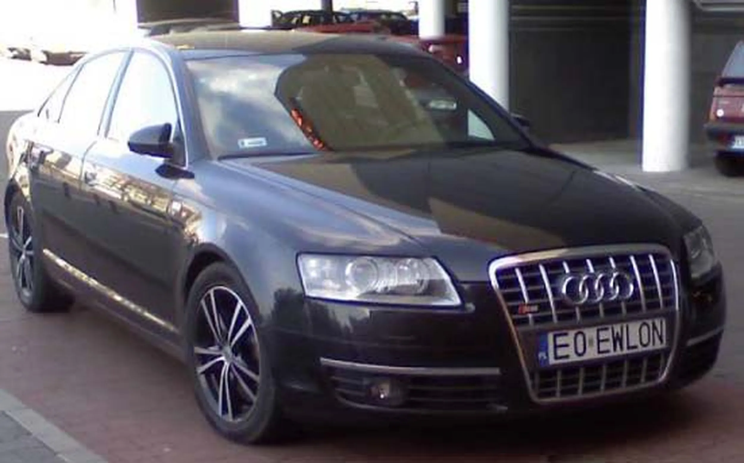 Fajny numer, blacha E0 EWLON