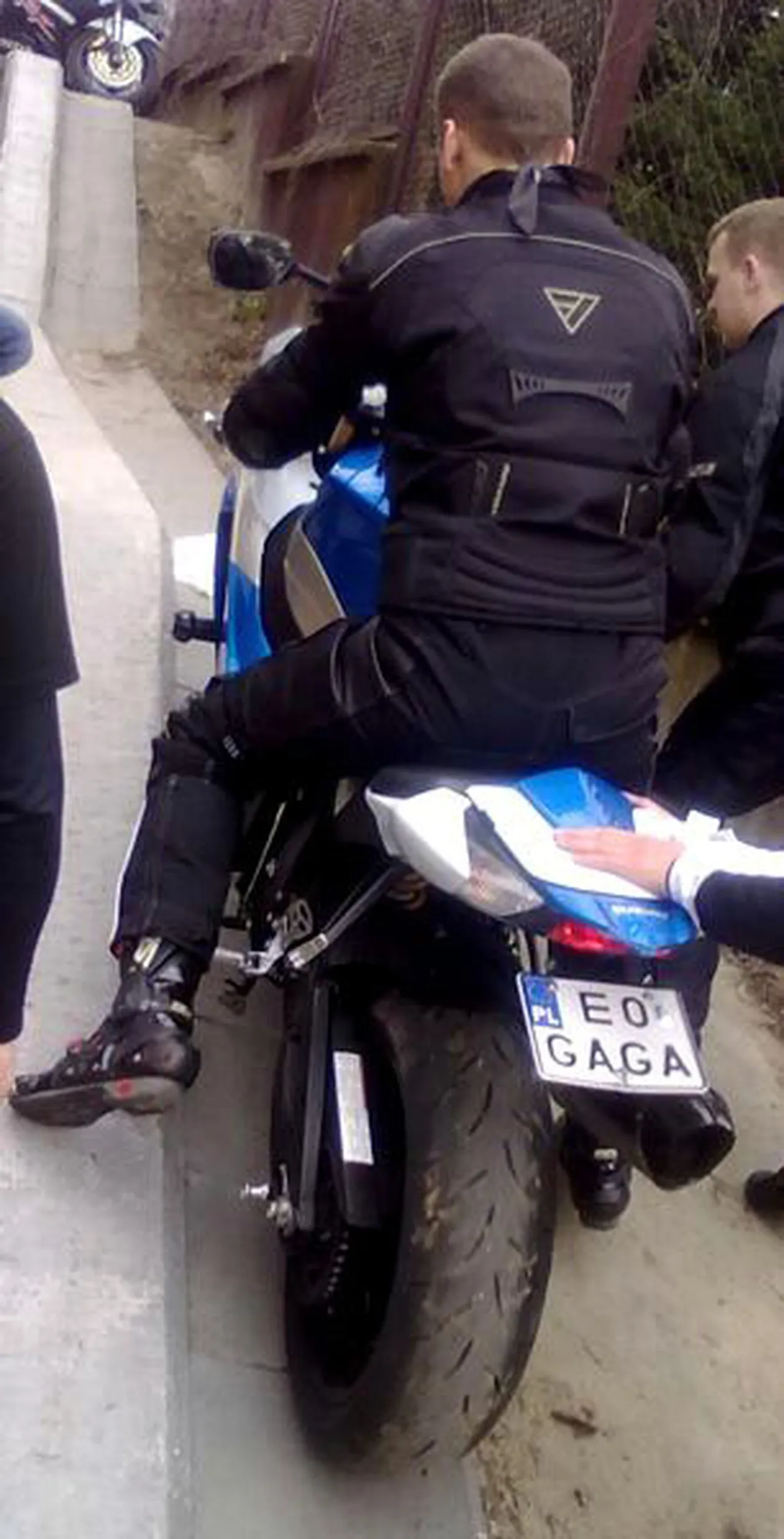 Fajny numer, blacha E0 GAGA