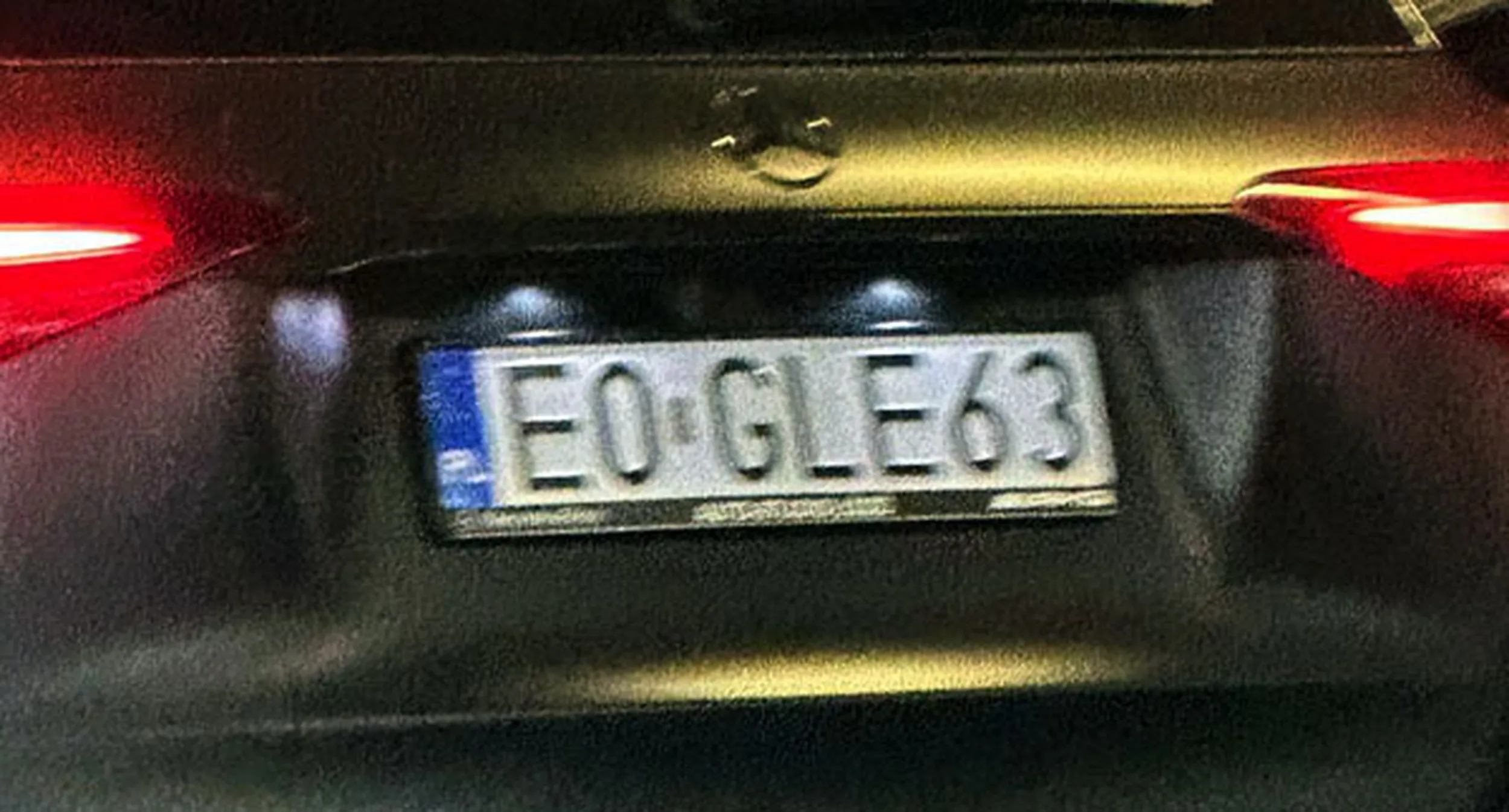 Fajny numer, blacha E0 GLE63