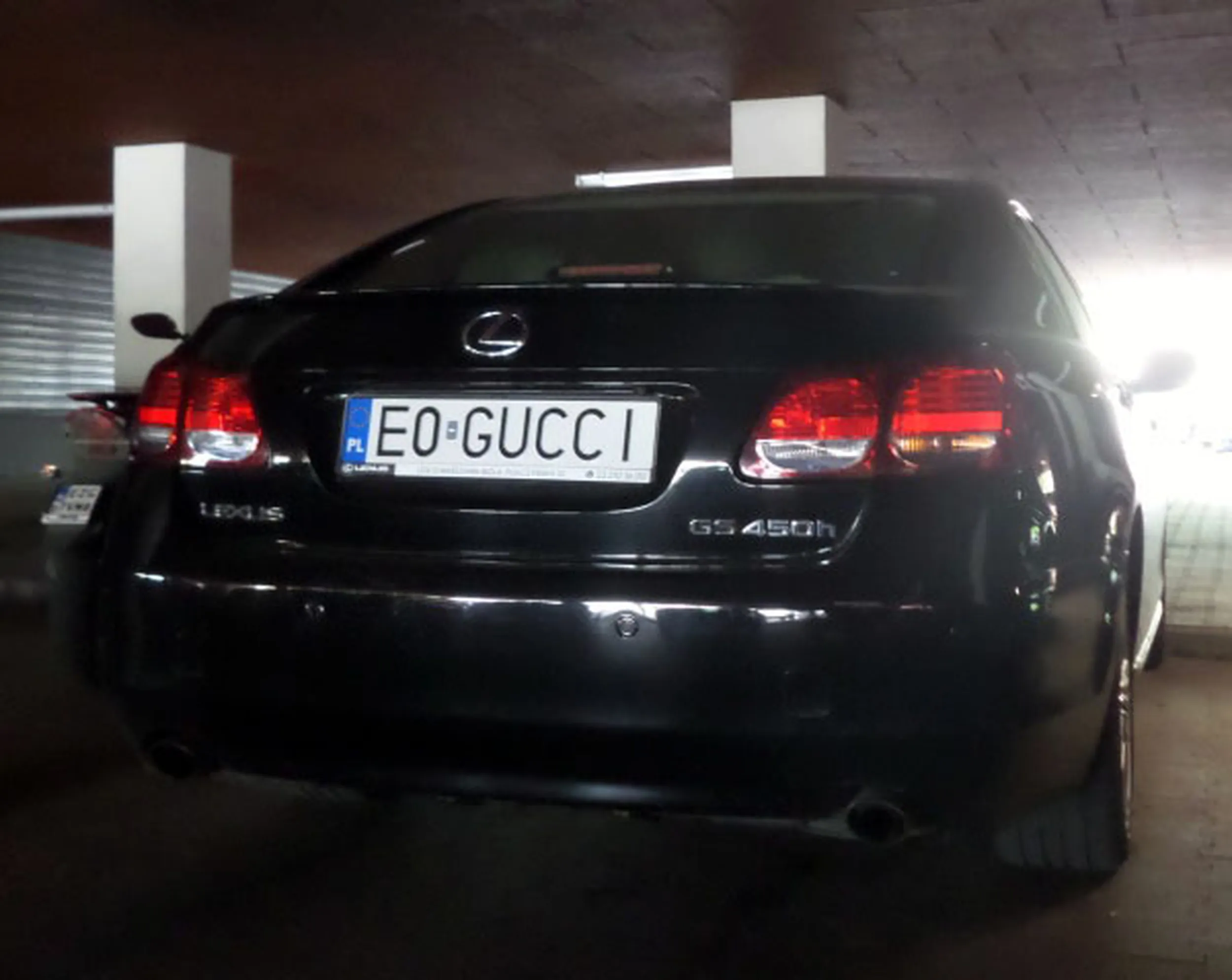 Fajny numer, blacha E0 GUCCI