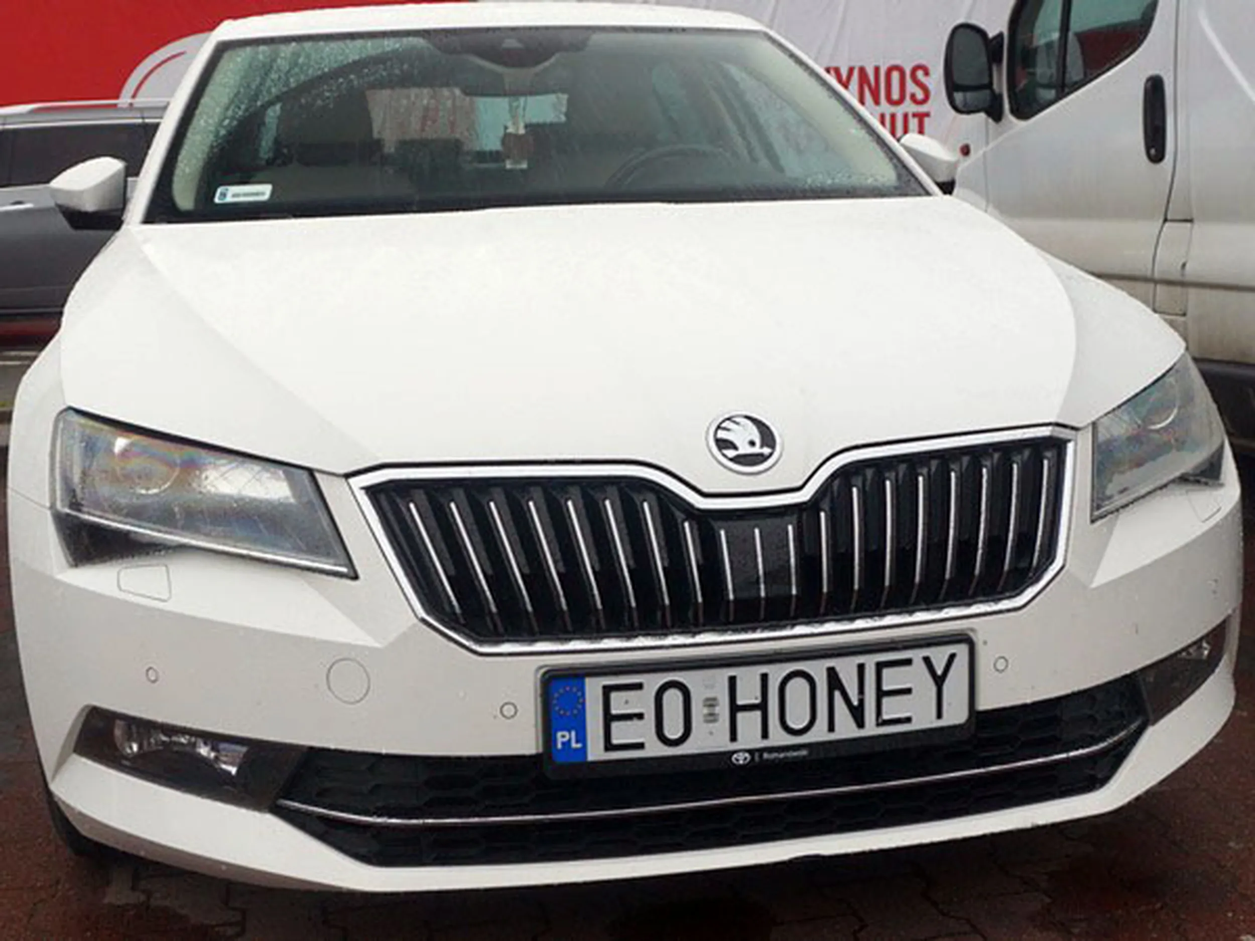 Fajny numer, blacha E0 HONEY