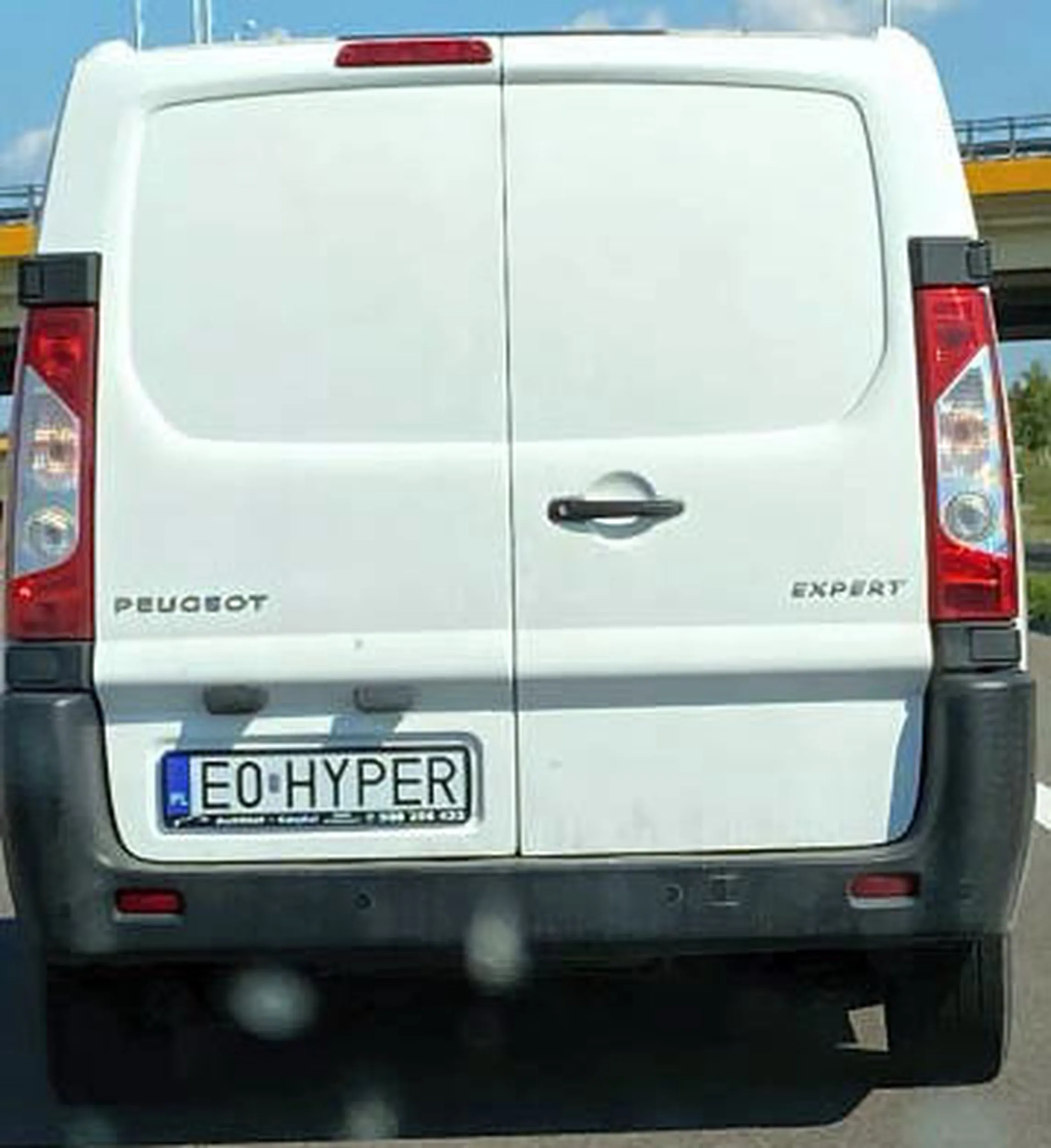 Fajny numer, blacha E0 HYPER