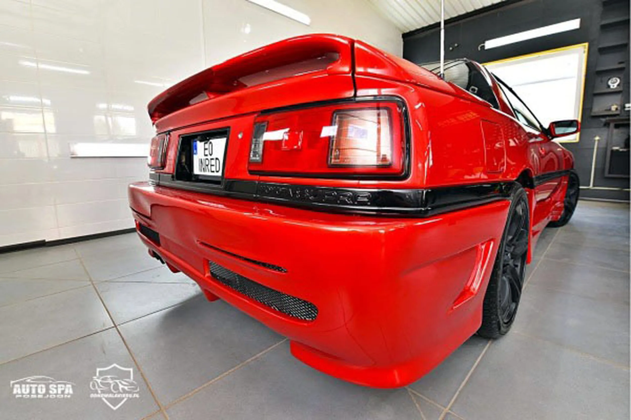 Fajny numer, blacha E0 INRED