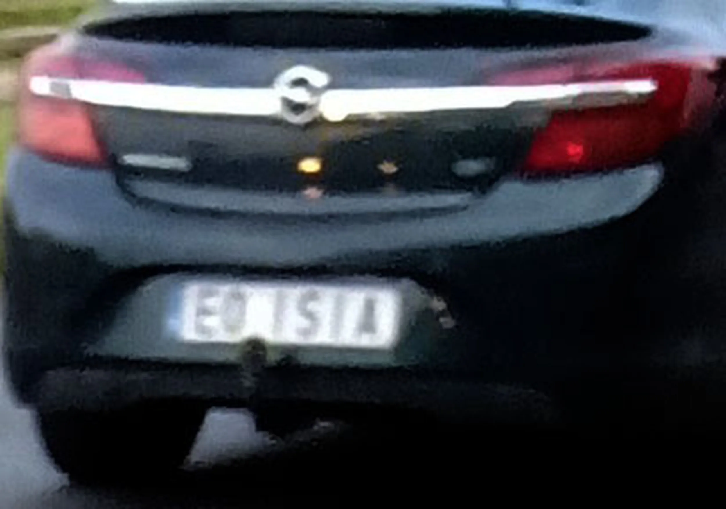 Fajny numer, blacha E0 ISIA