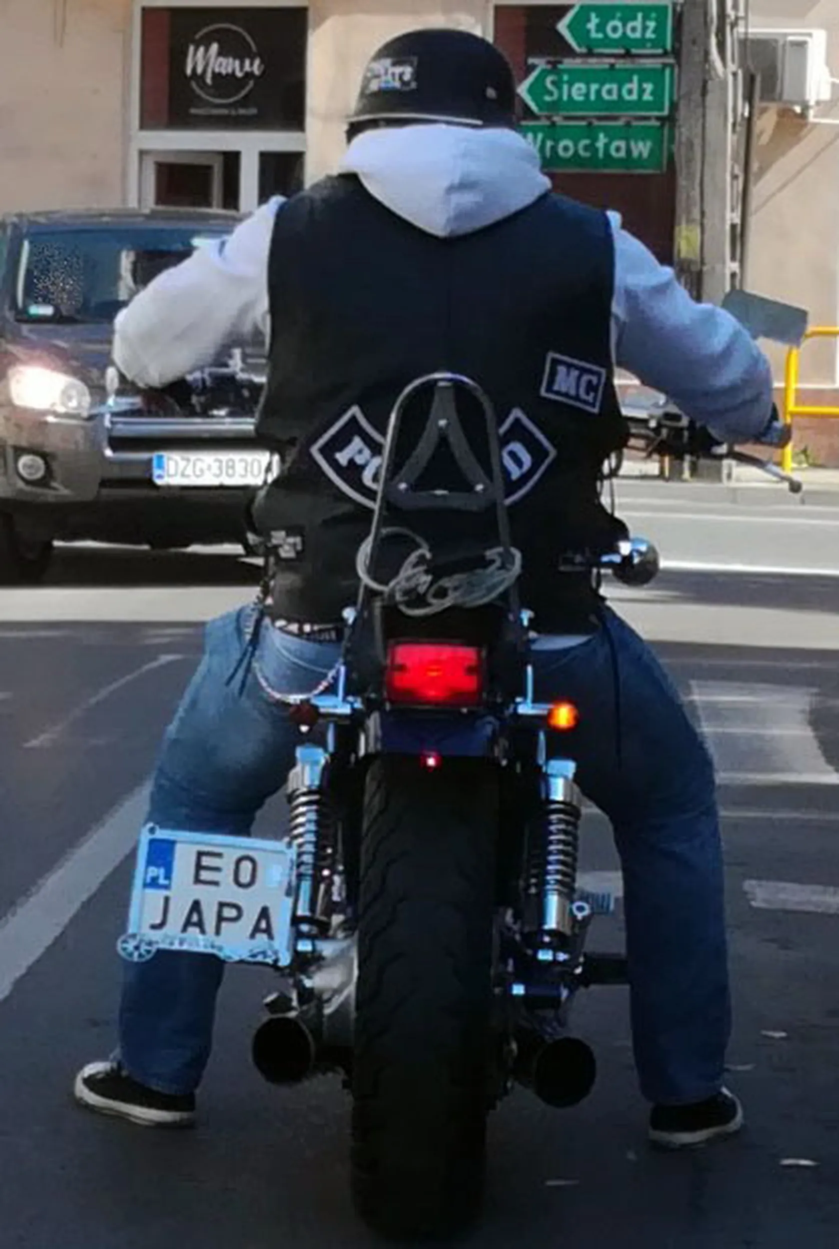 Fajny numer, blacha E0 JAPA