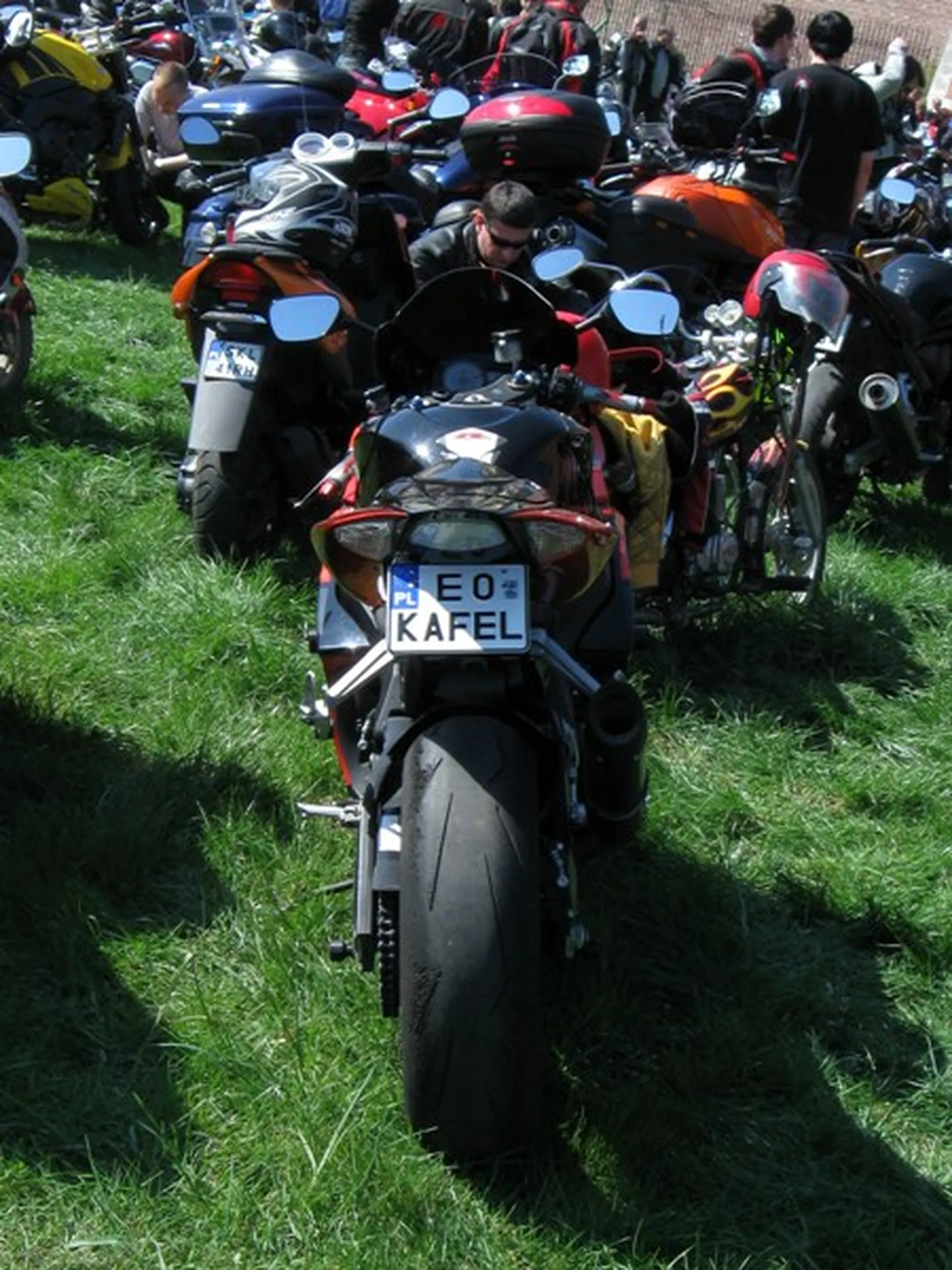 Fajny numer, blacha E0 KAFEL