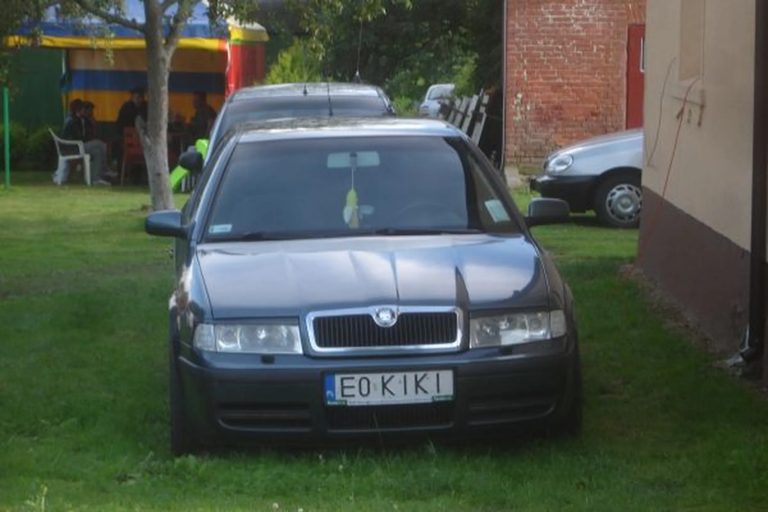 Fajny numer, blacha E0 KIKI