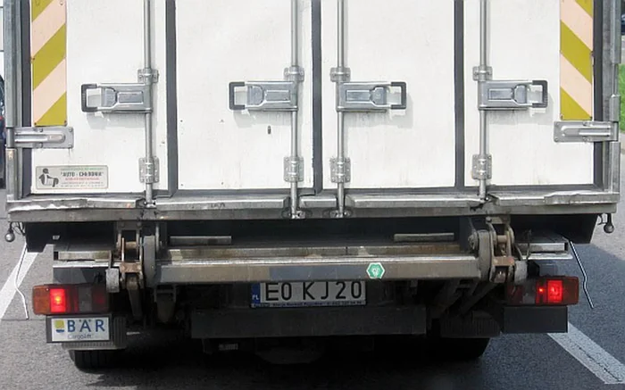 Fajny numer, blacha E0 KJ20