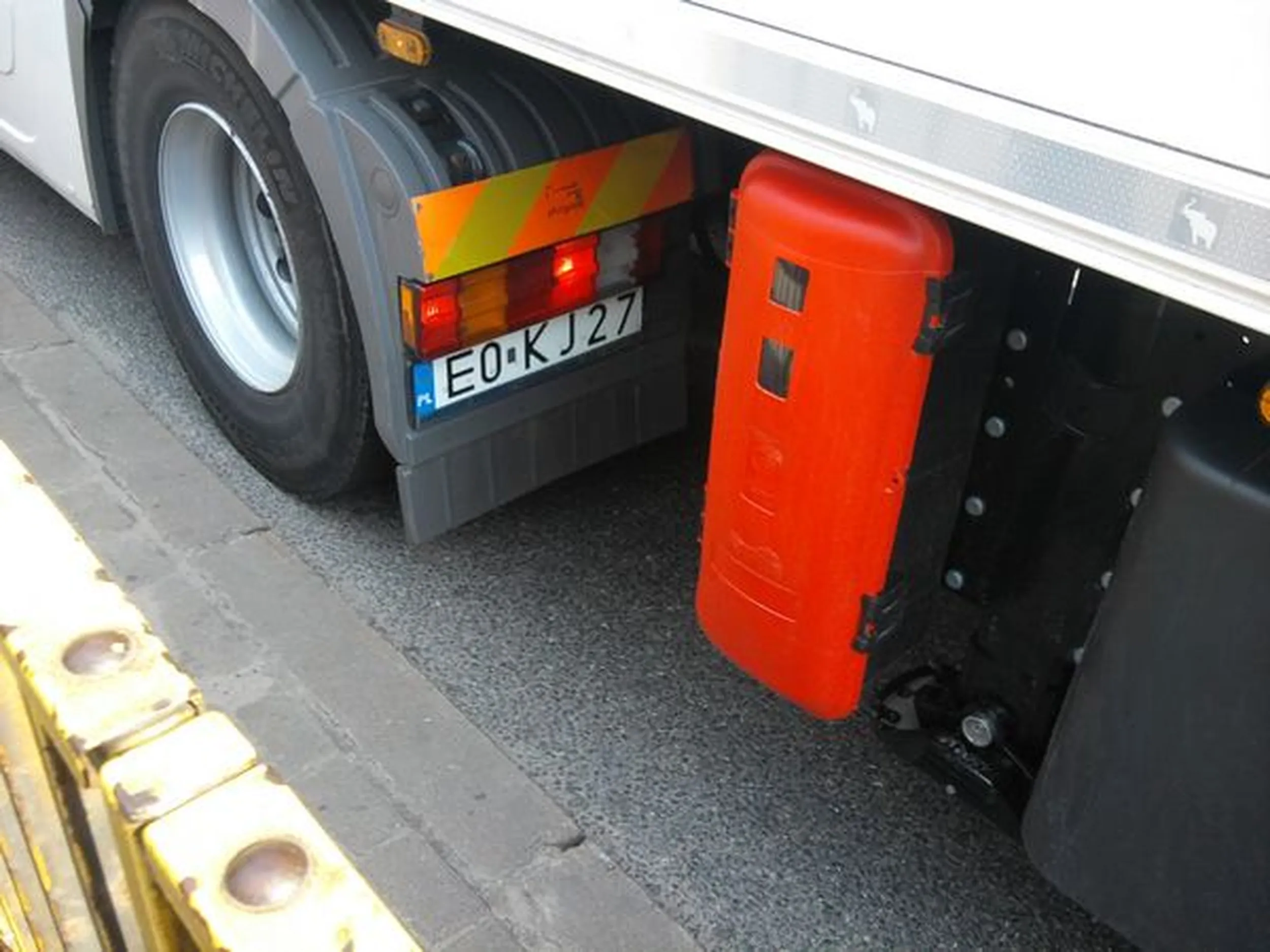 Fajny numer, blacha E0 KJ27