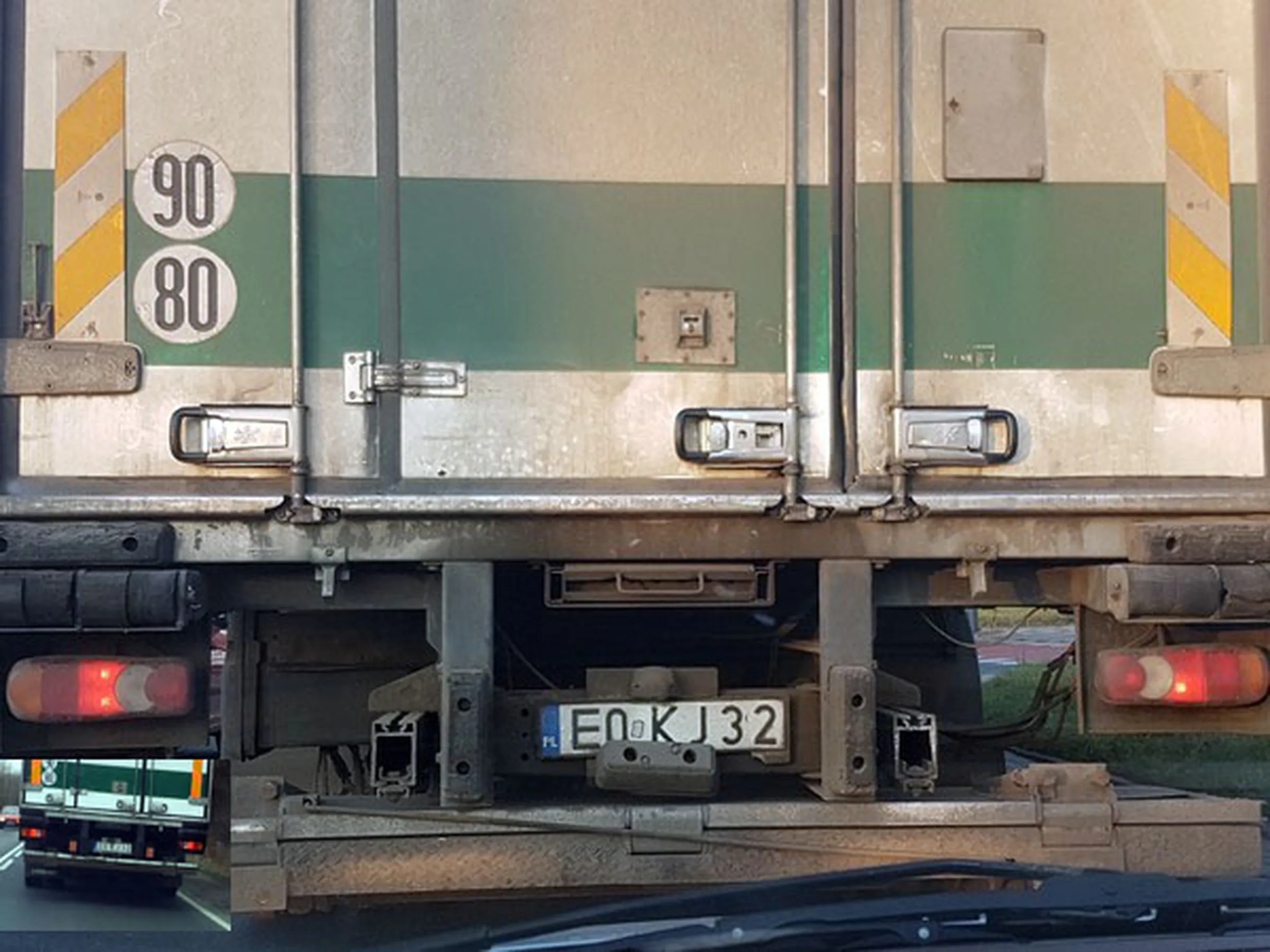 Fajny numer, blacha E0 KJ32