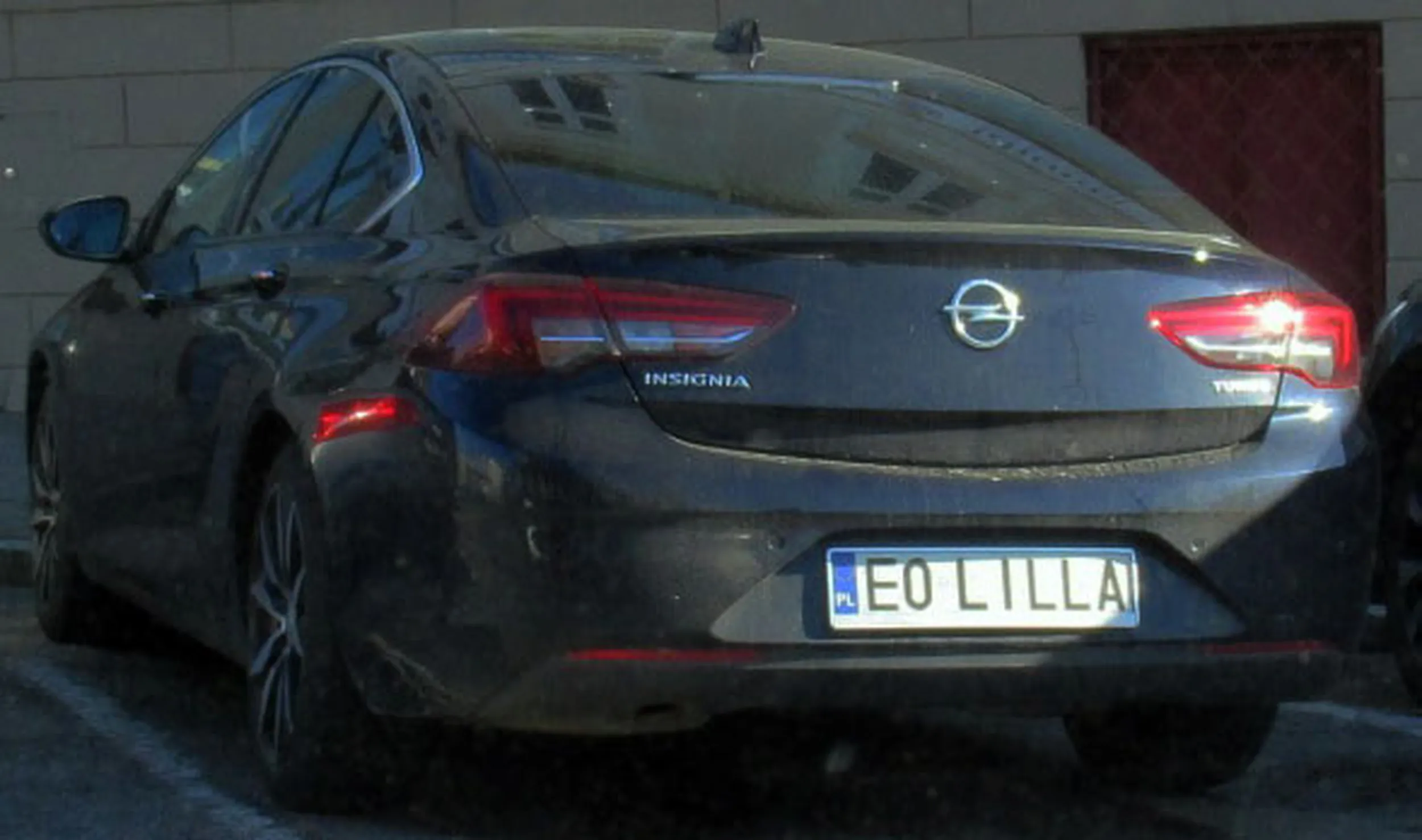 Fajny numer, blacha E0 LILLA