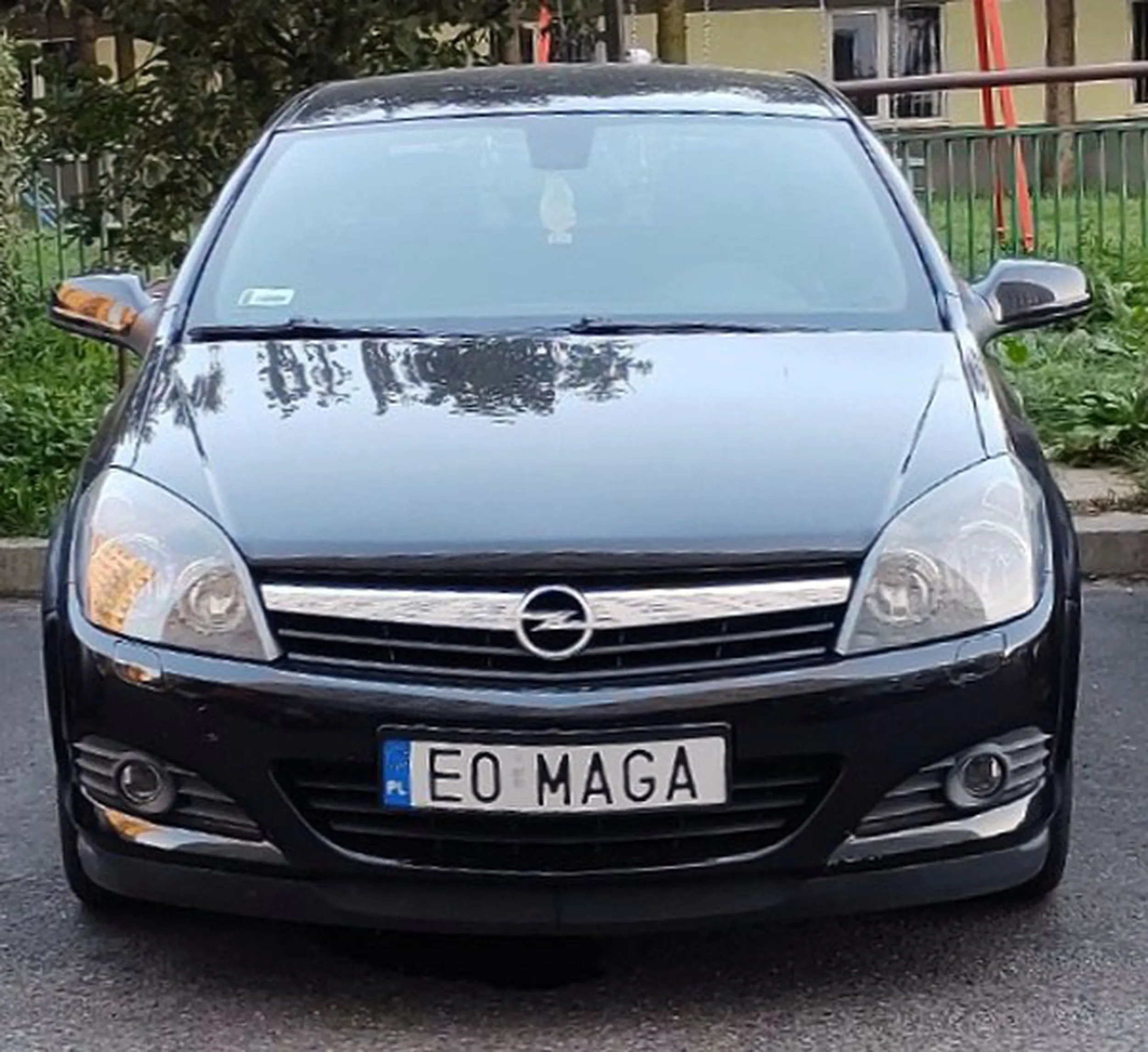 Fajny numer, blacha E0 MAGA