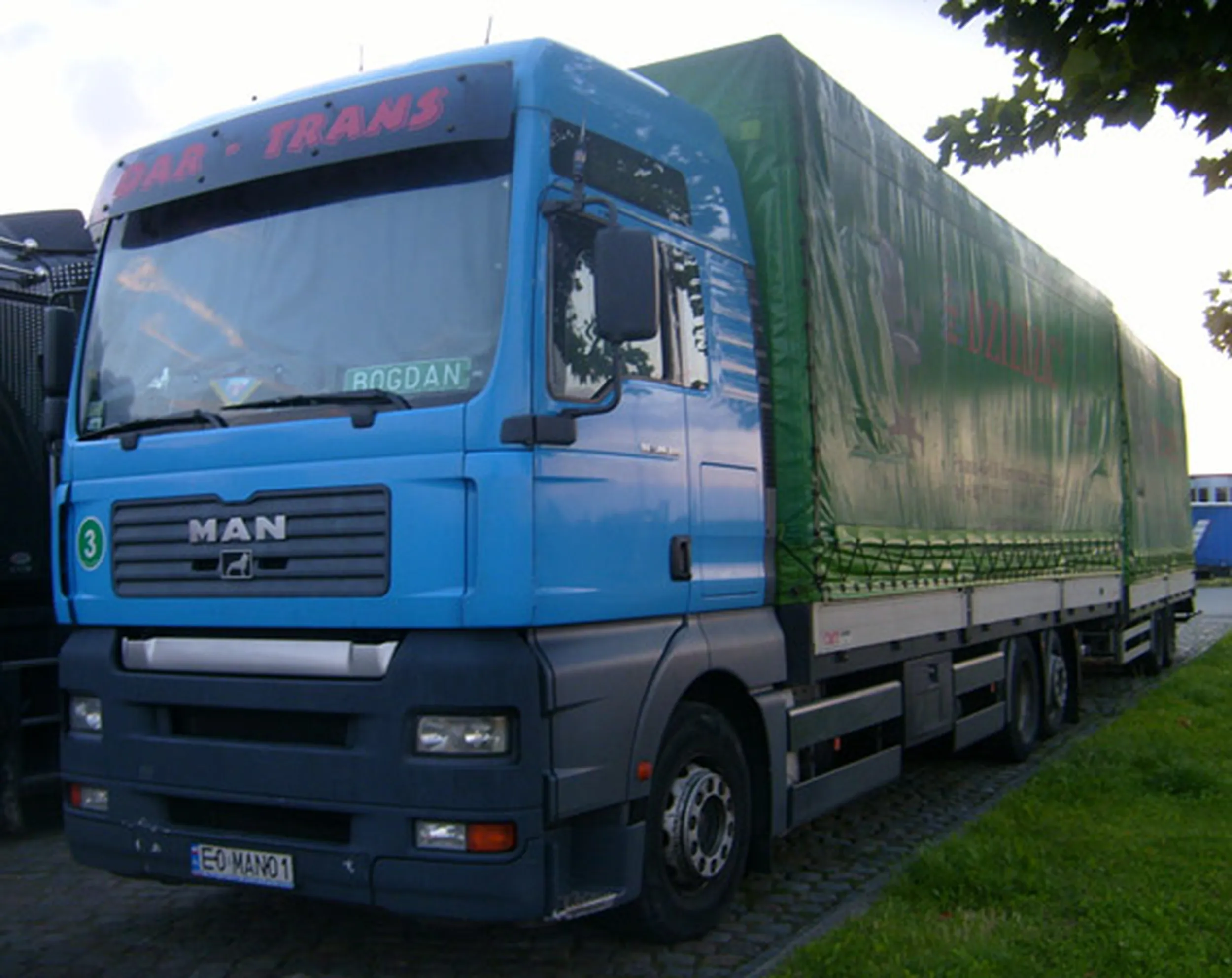 Fajny numer, blacha E0 MAN01