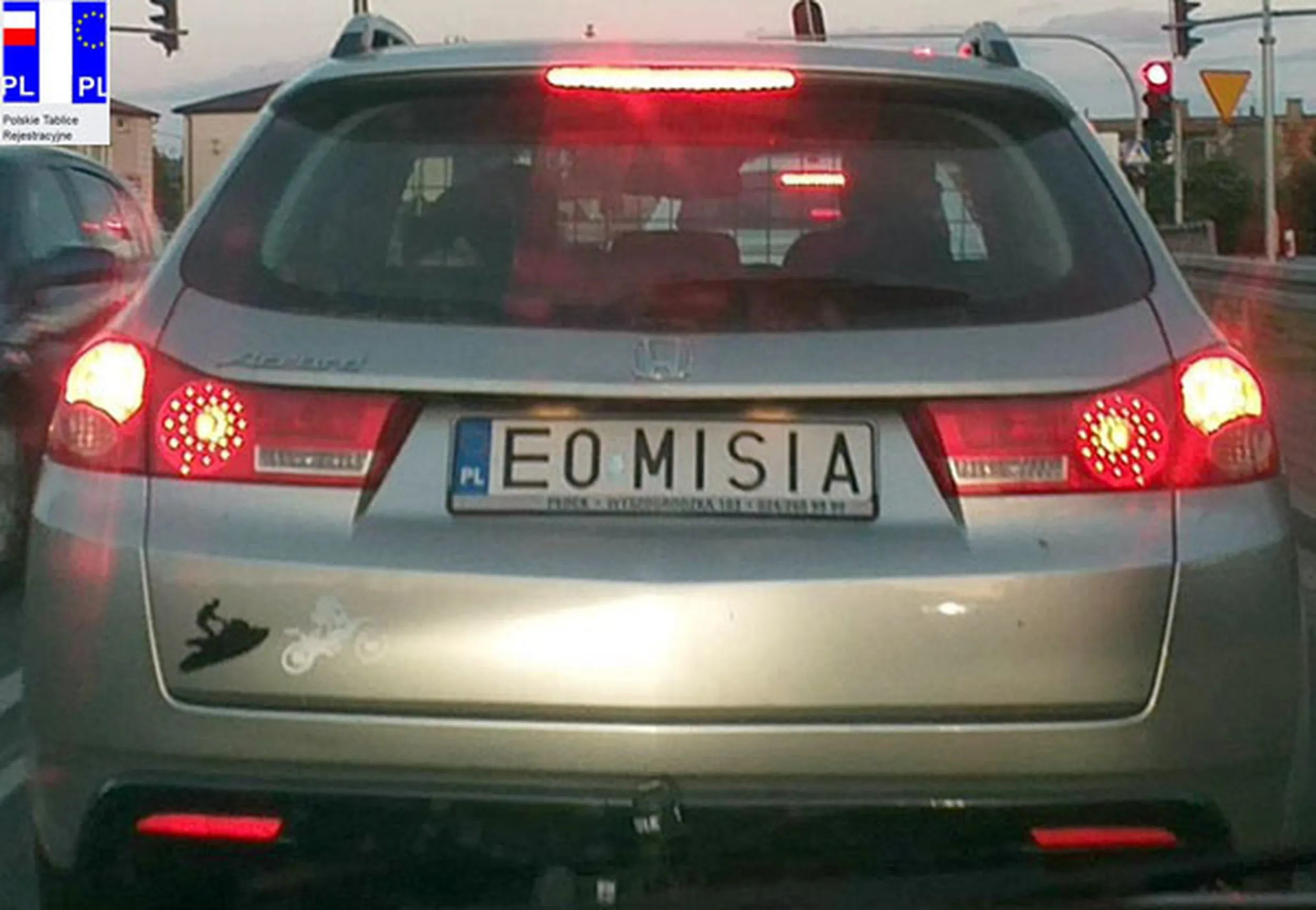 Fajny numer, blacha E0 MISIA