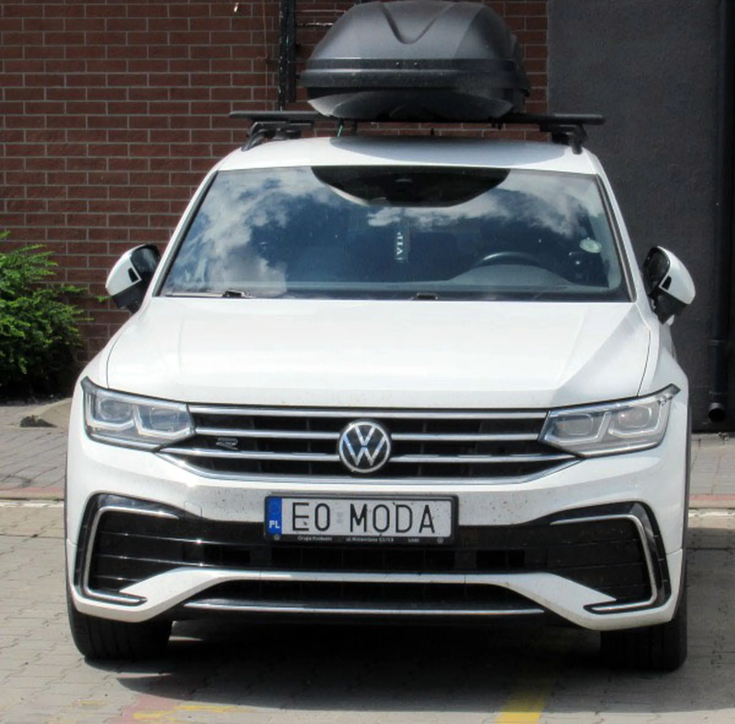 Fajny numer, blacha E0 MODA