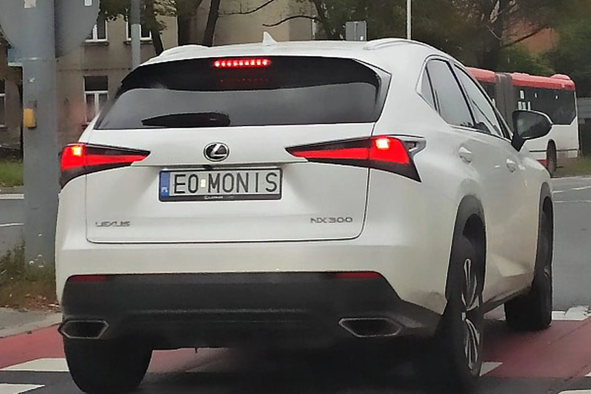 Fajny numer, blacha E0 MONIS