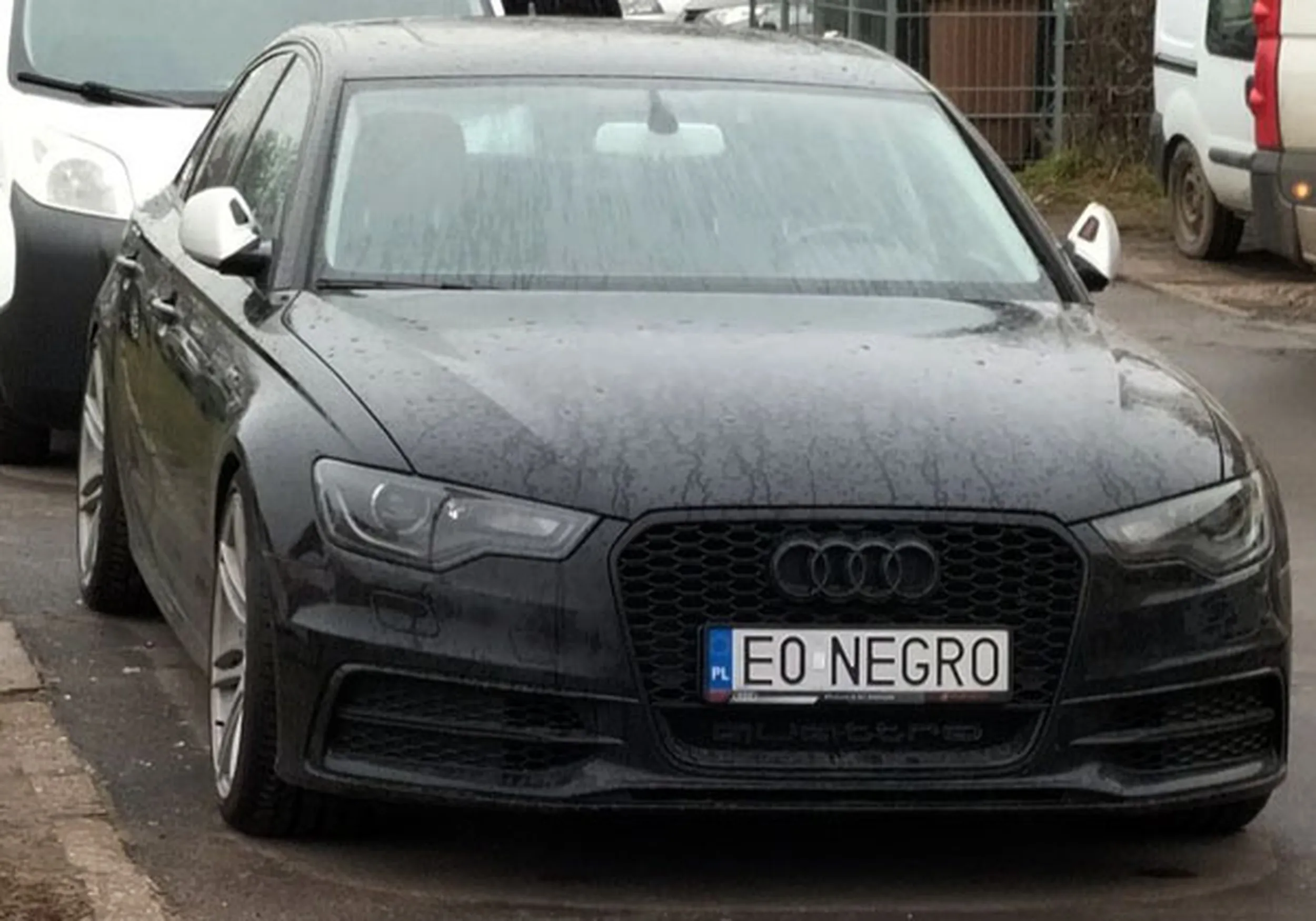 Fajny numer, blacha E0 NEGRO