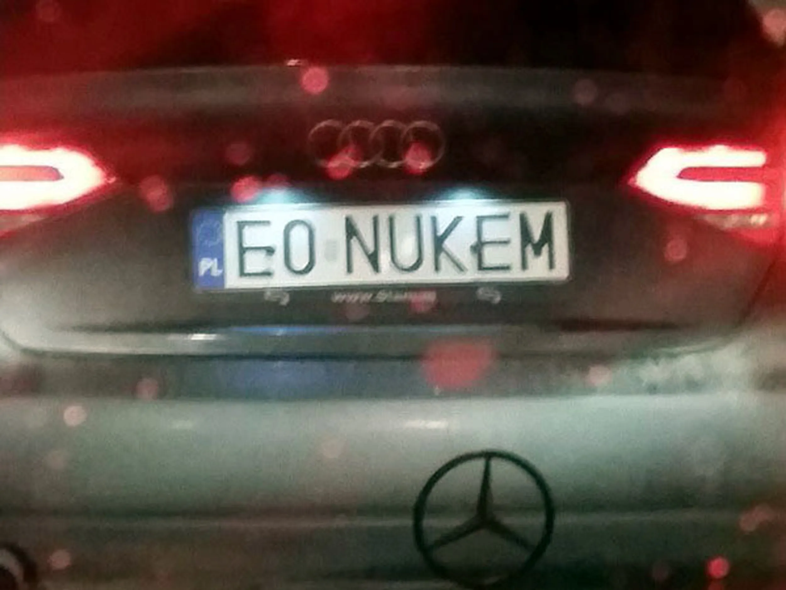 Fajny numer, blacha E0 NUKEM