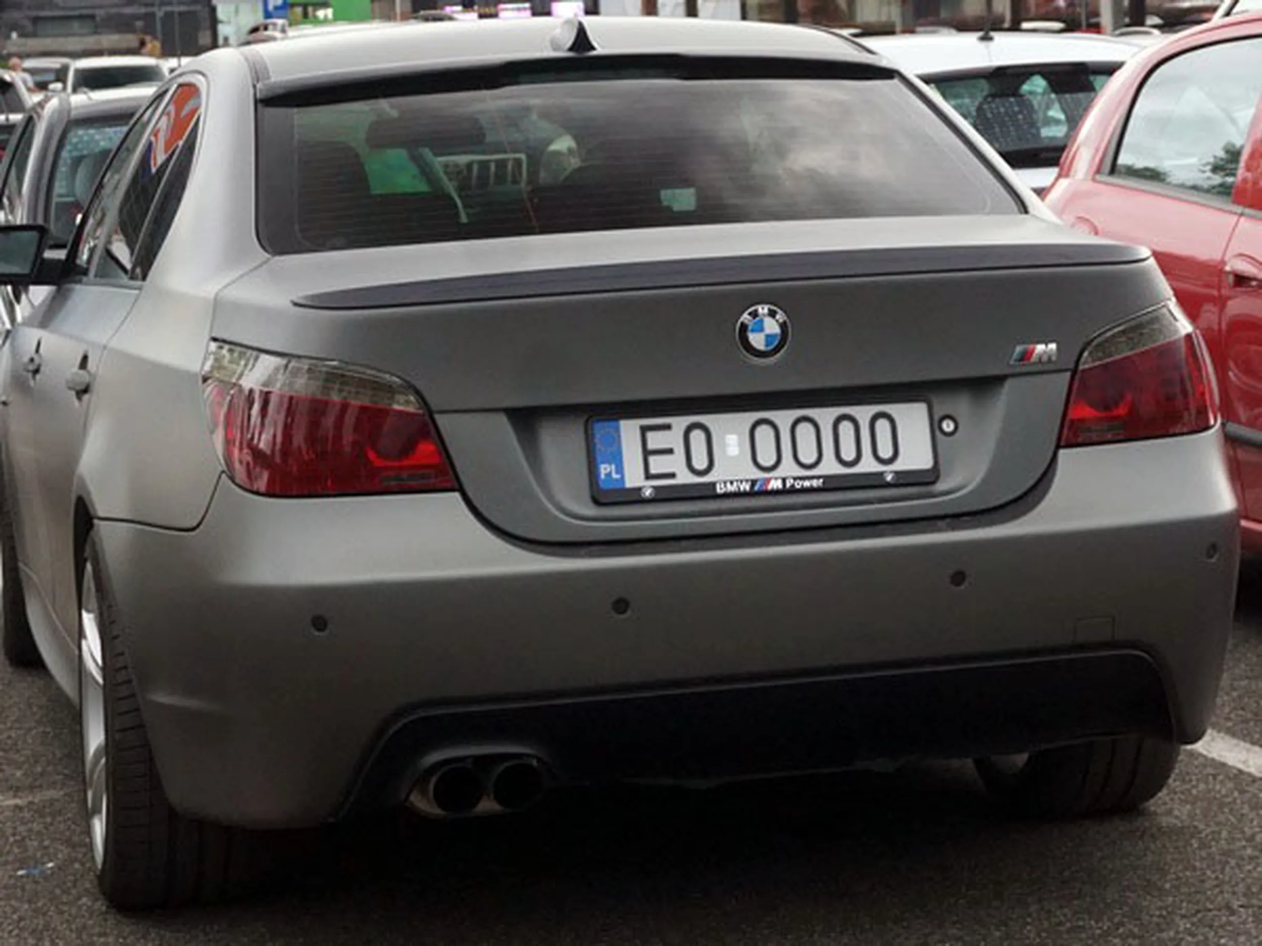 Fajny numer, blacha E0 OO00