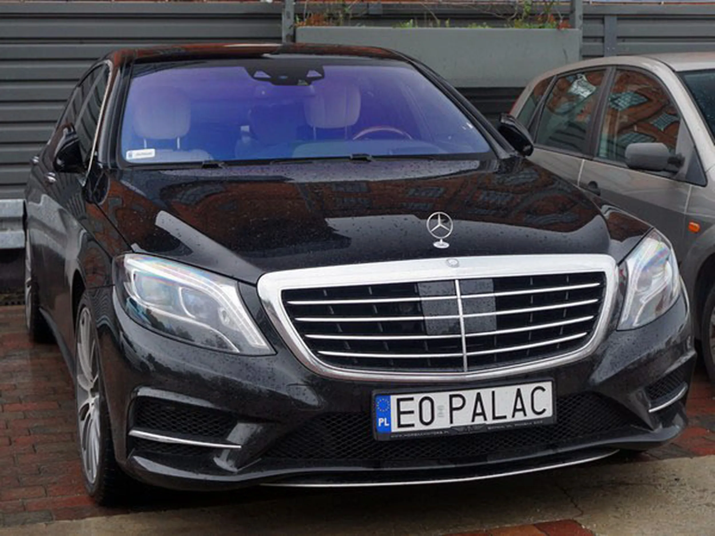 Fajny numer, blacha E0 PALAC