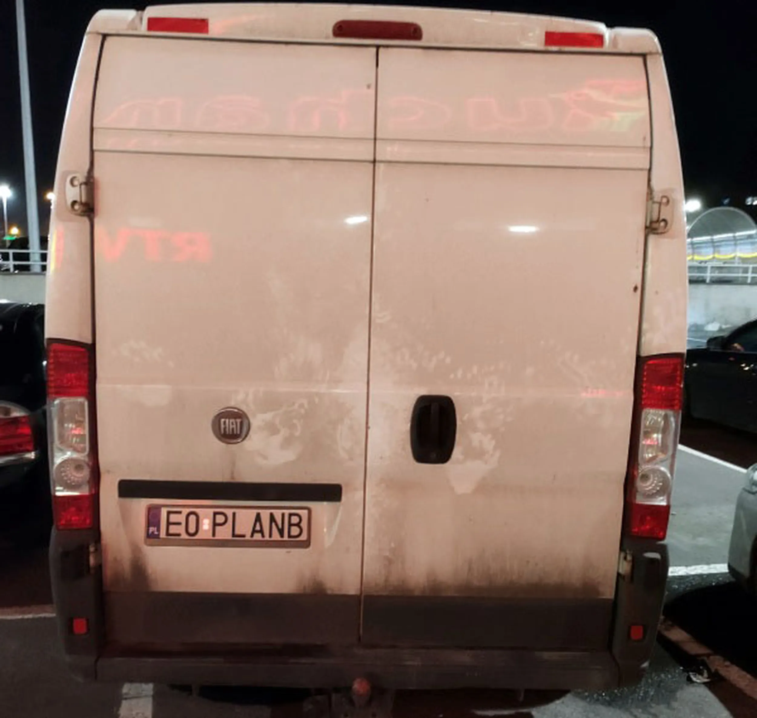 Fajny numer, blacha E0 PLANB