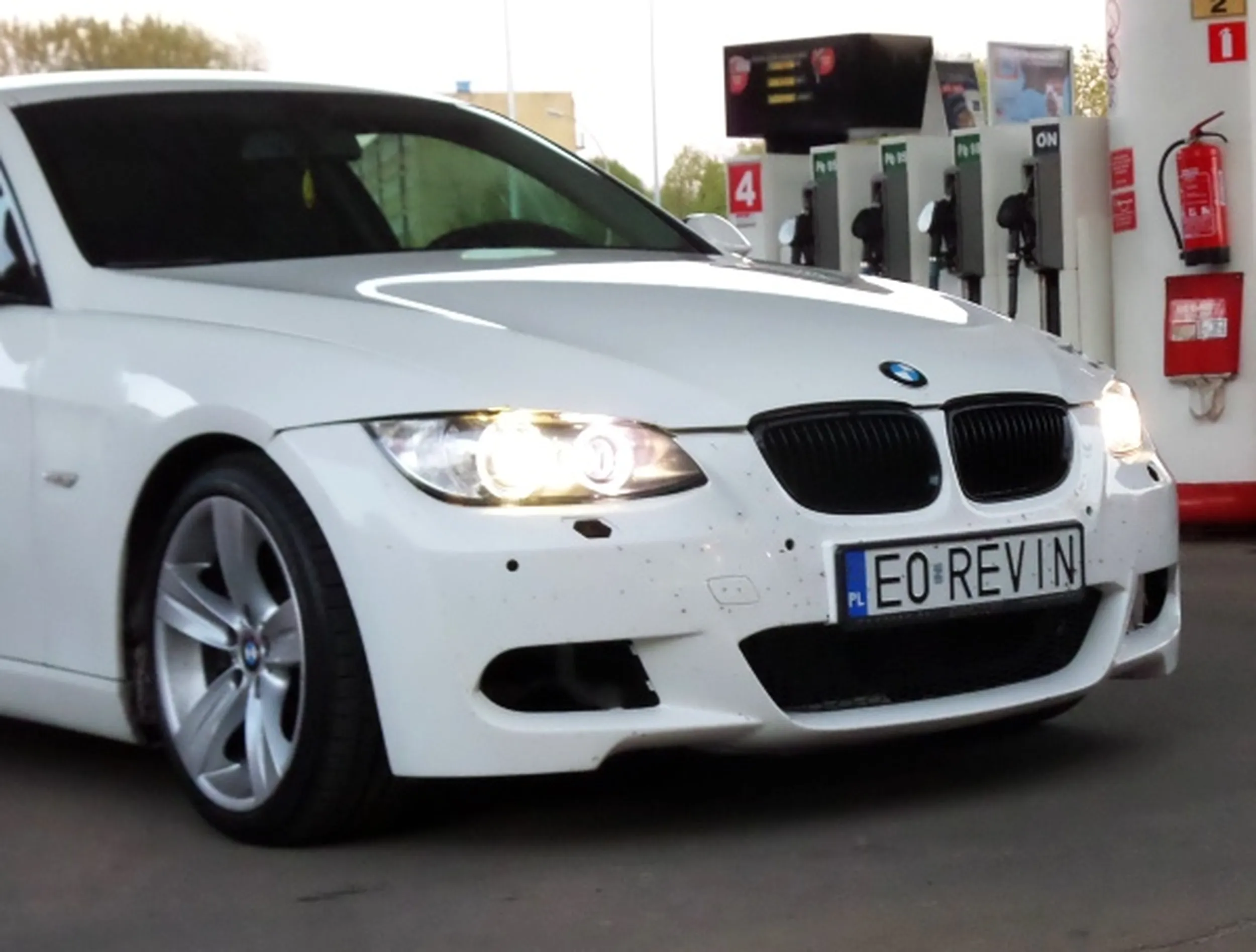 Fajny numer, blacha E0 REVIN