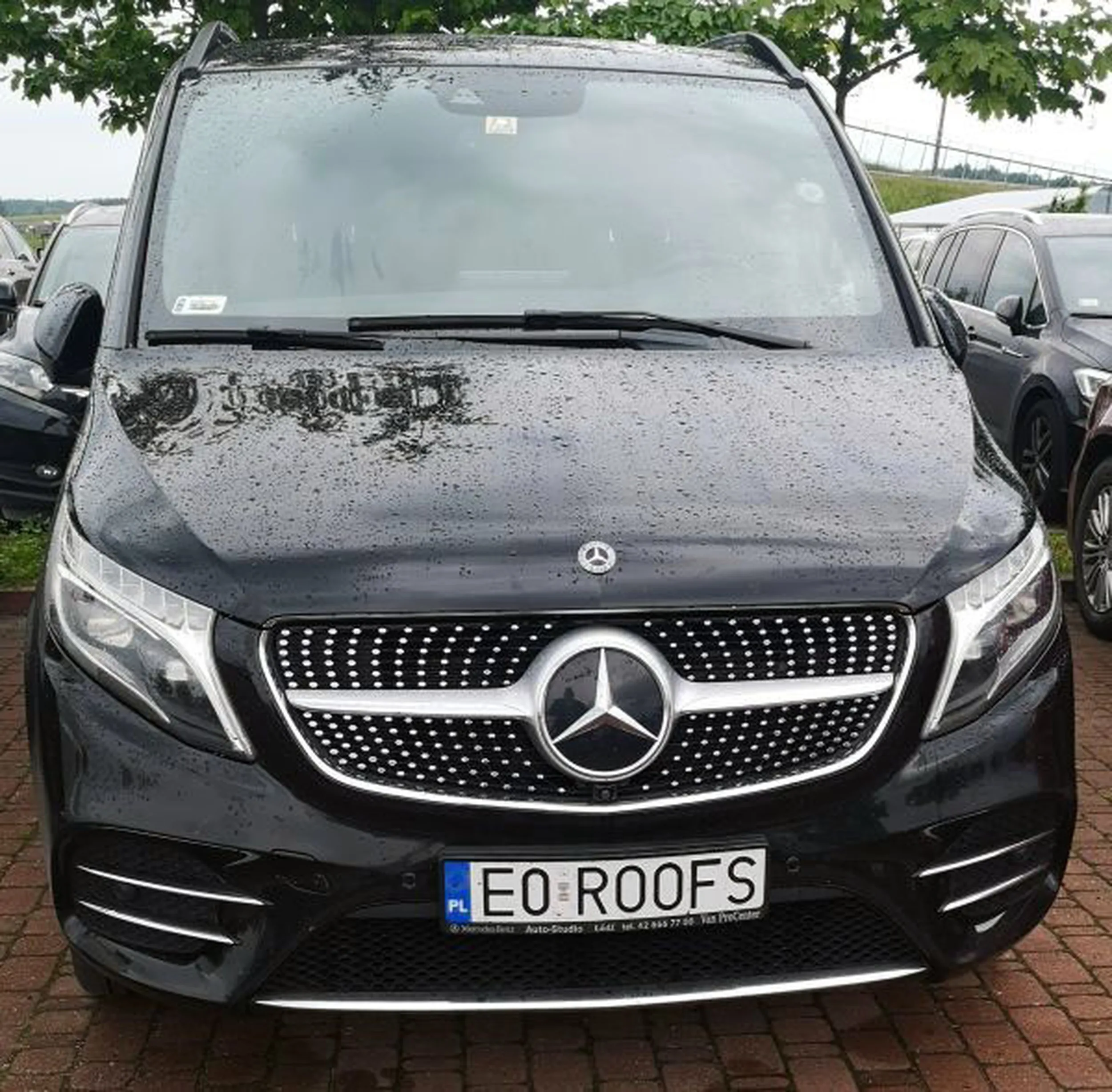 Fajny numer, blacha E0 ROOFS