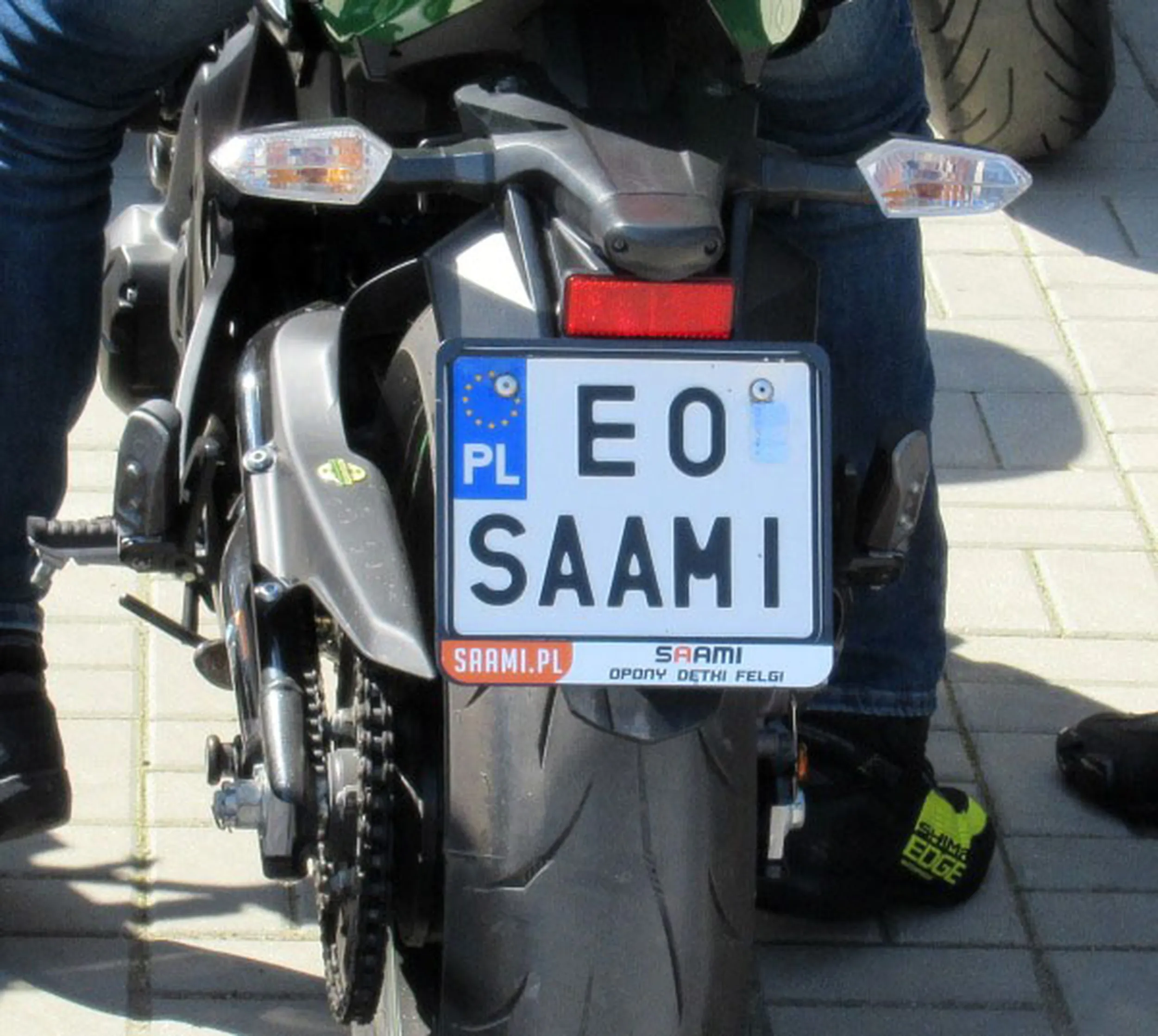 Fajny numer, blacha E0 SAAMI