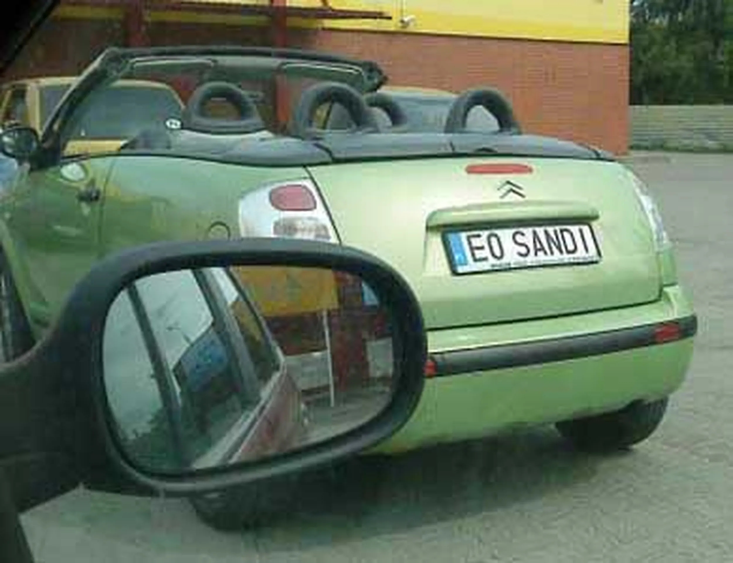 Fajny numer, blacha E0 SANDI