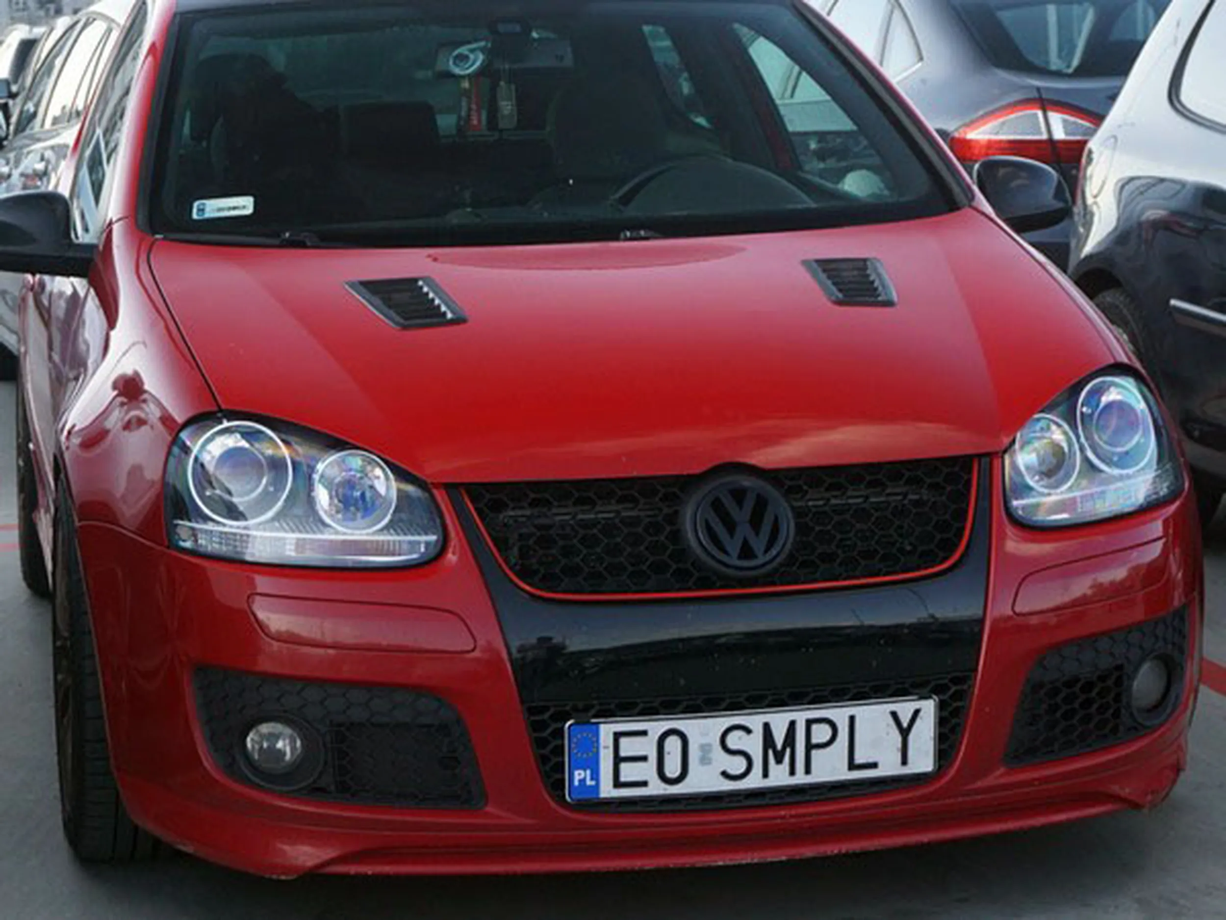 Fajny numer, blacha E0 SMPLY